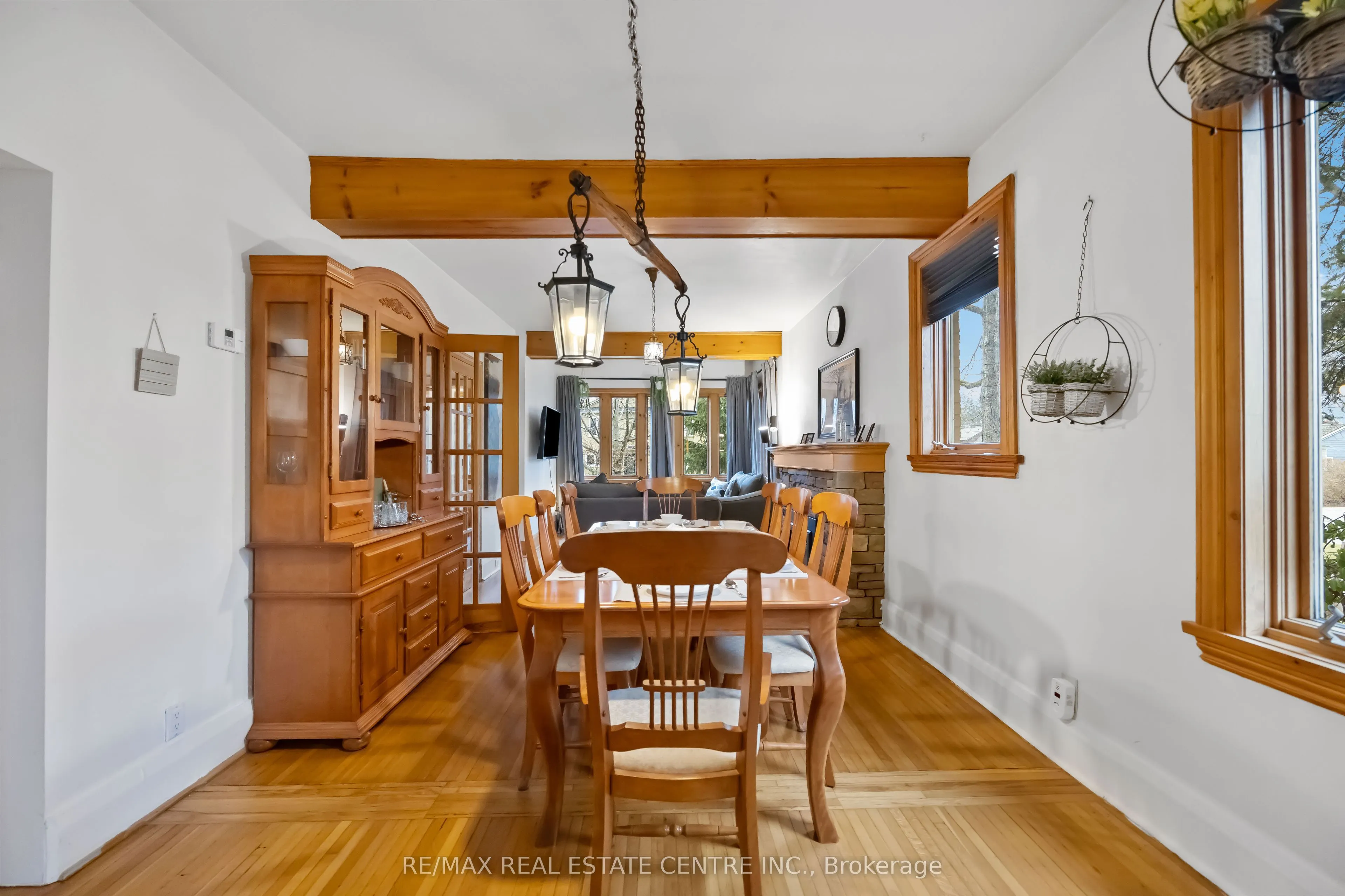 32 WENONAH Drive