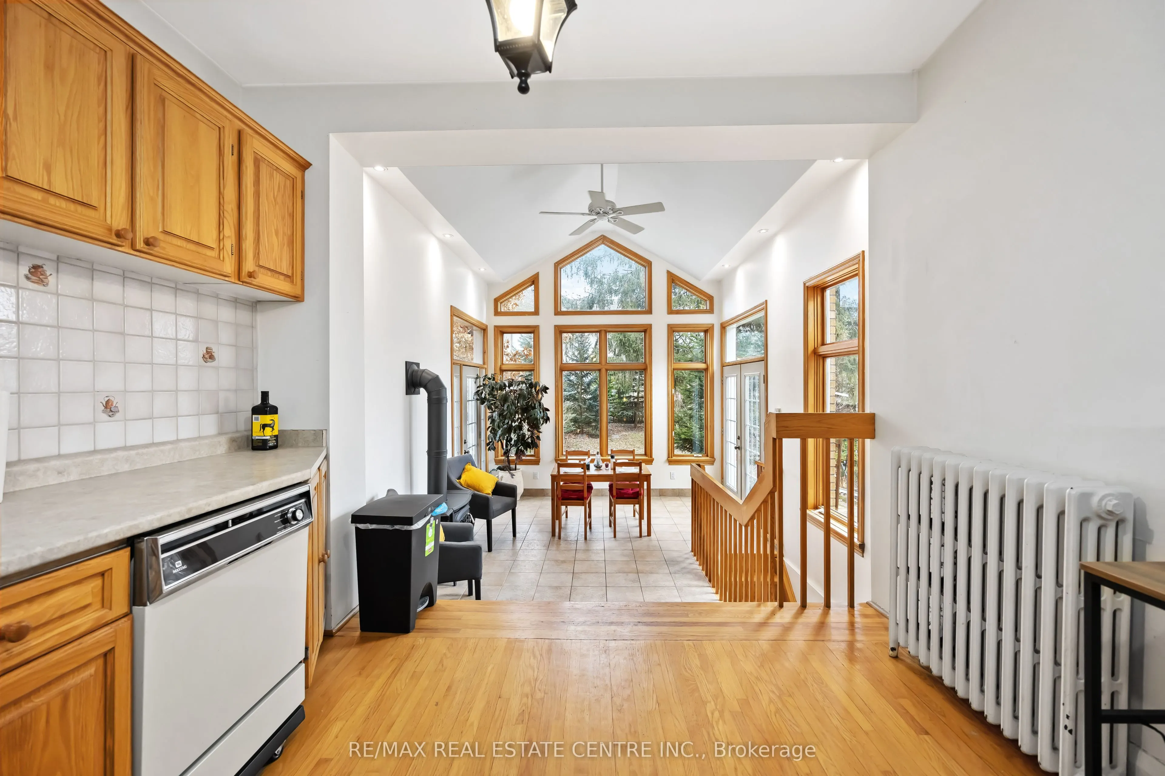 32 WENONAH Drive
