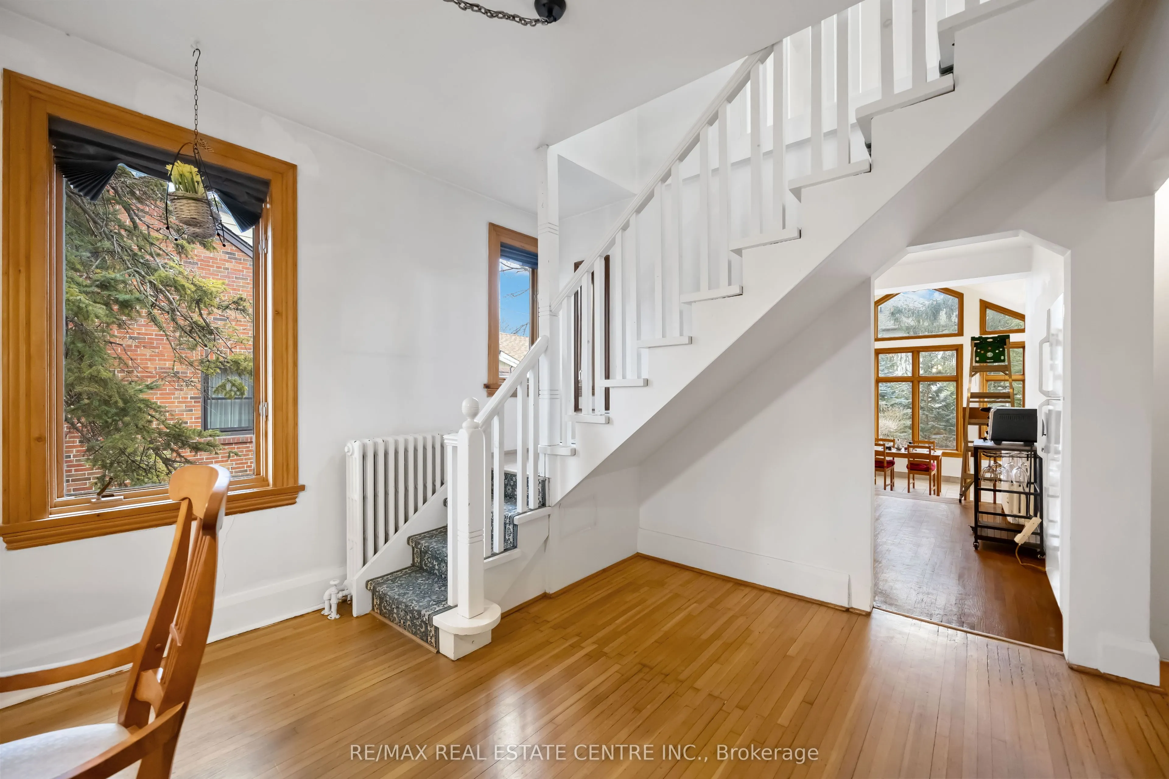 32 WENONAH Drive