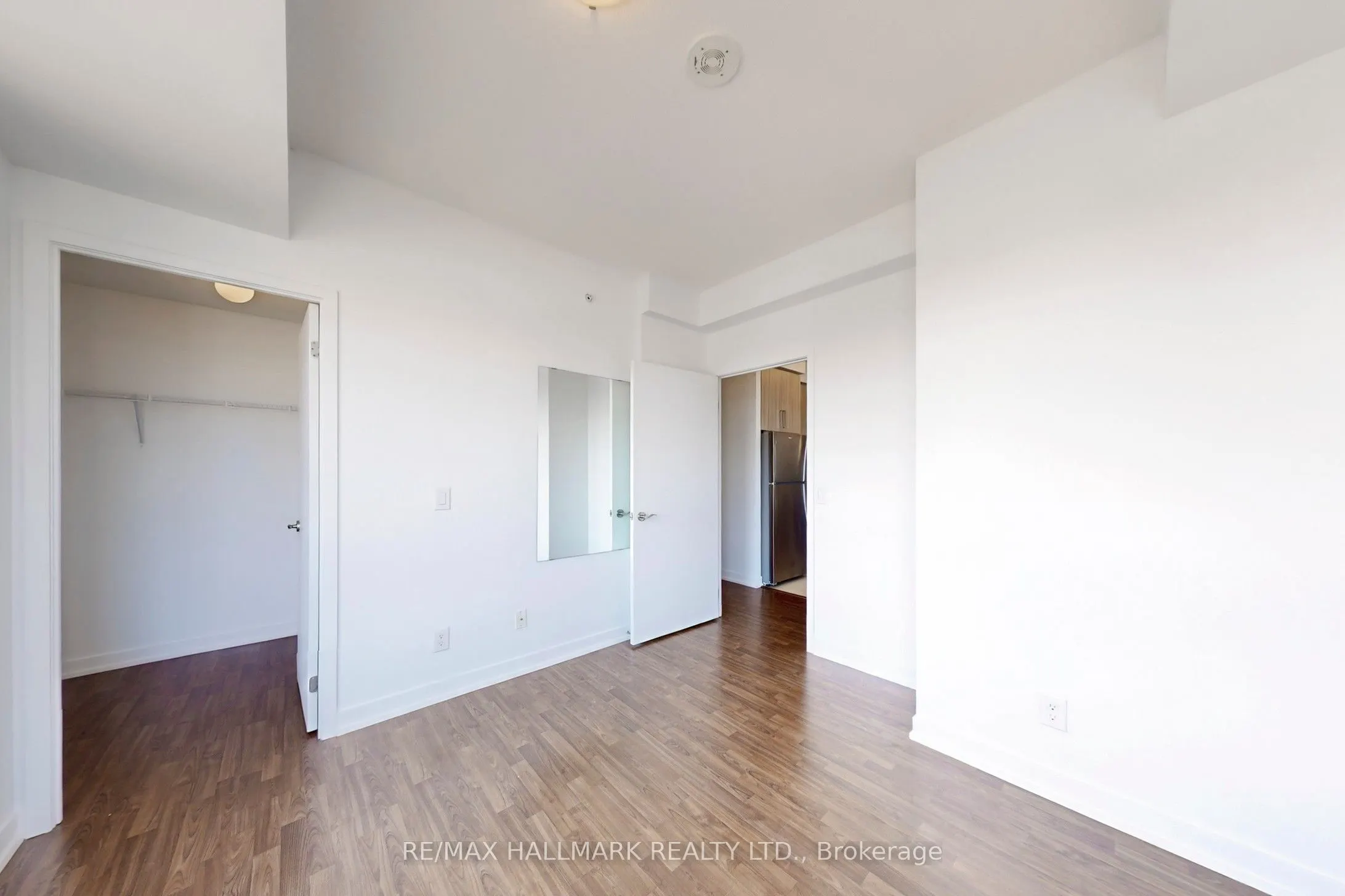 840 Queens Plate Drive, #1207