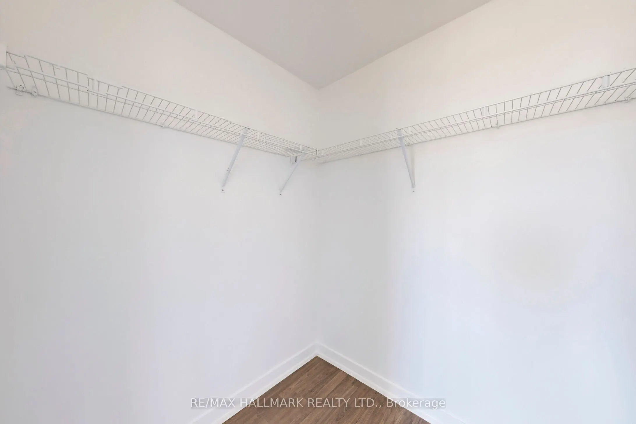 840 Queens Plate Drive, #1207