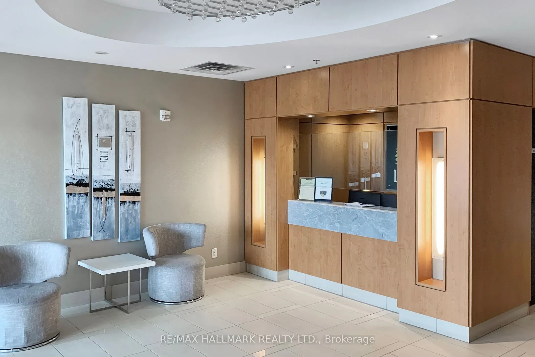 840 Queens Plate Drive, #1207