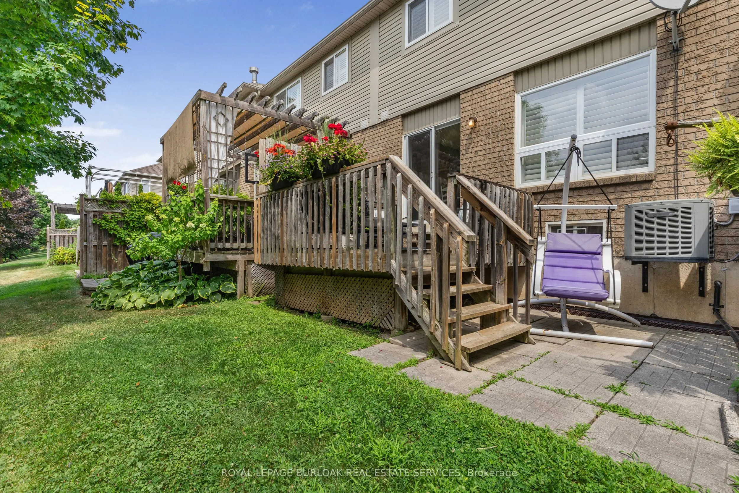 130 Robert Street, #32