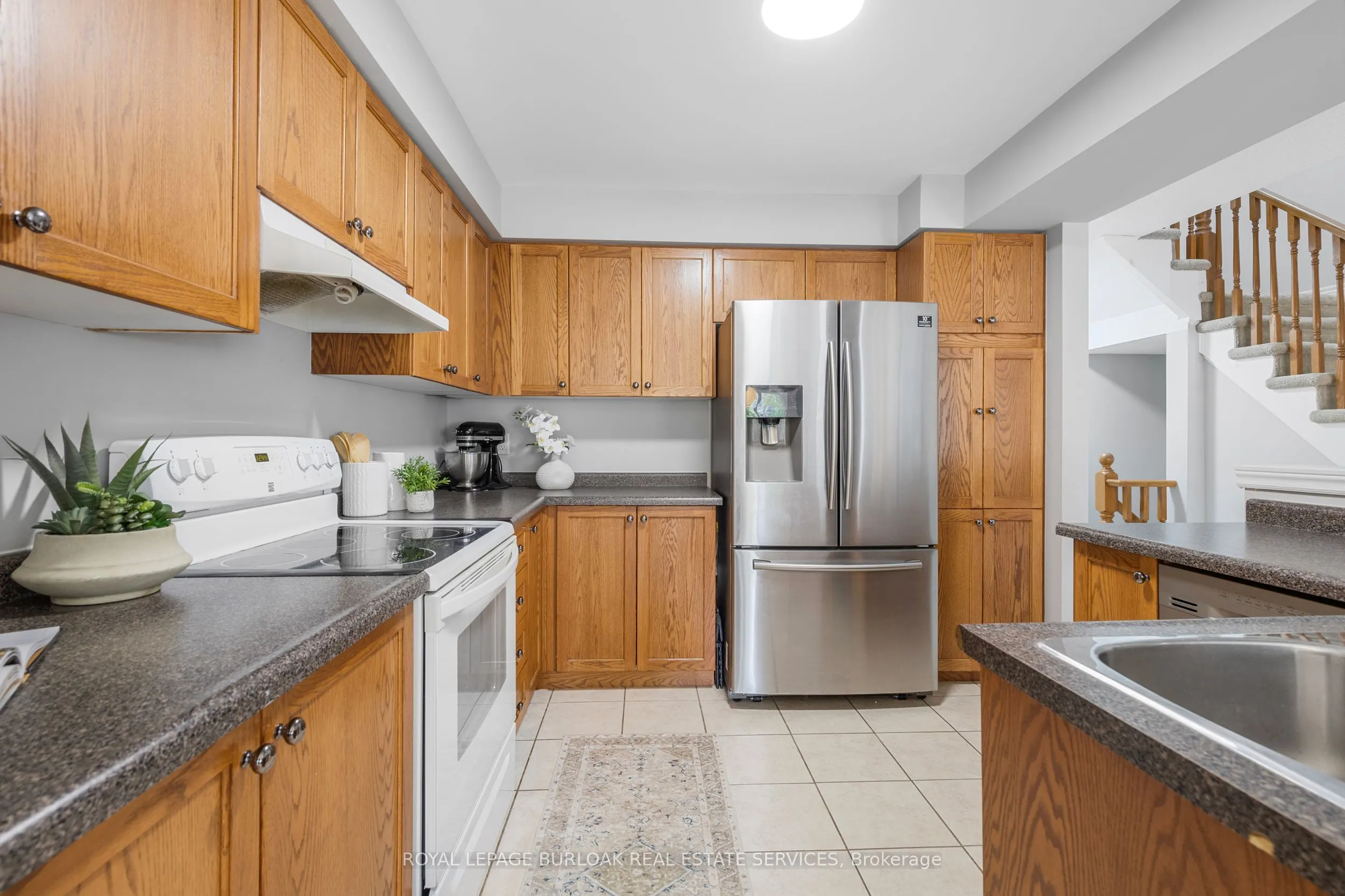 130 Robert Street, #32