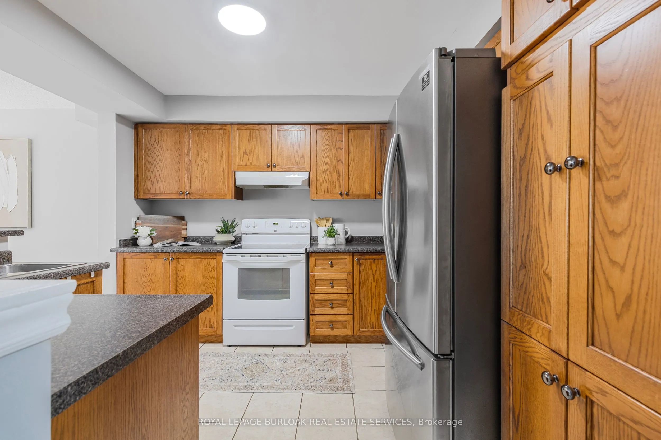 130 Robert Street, #32