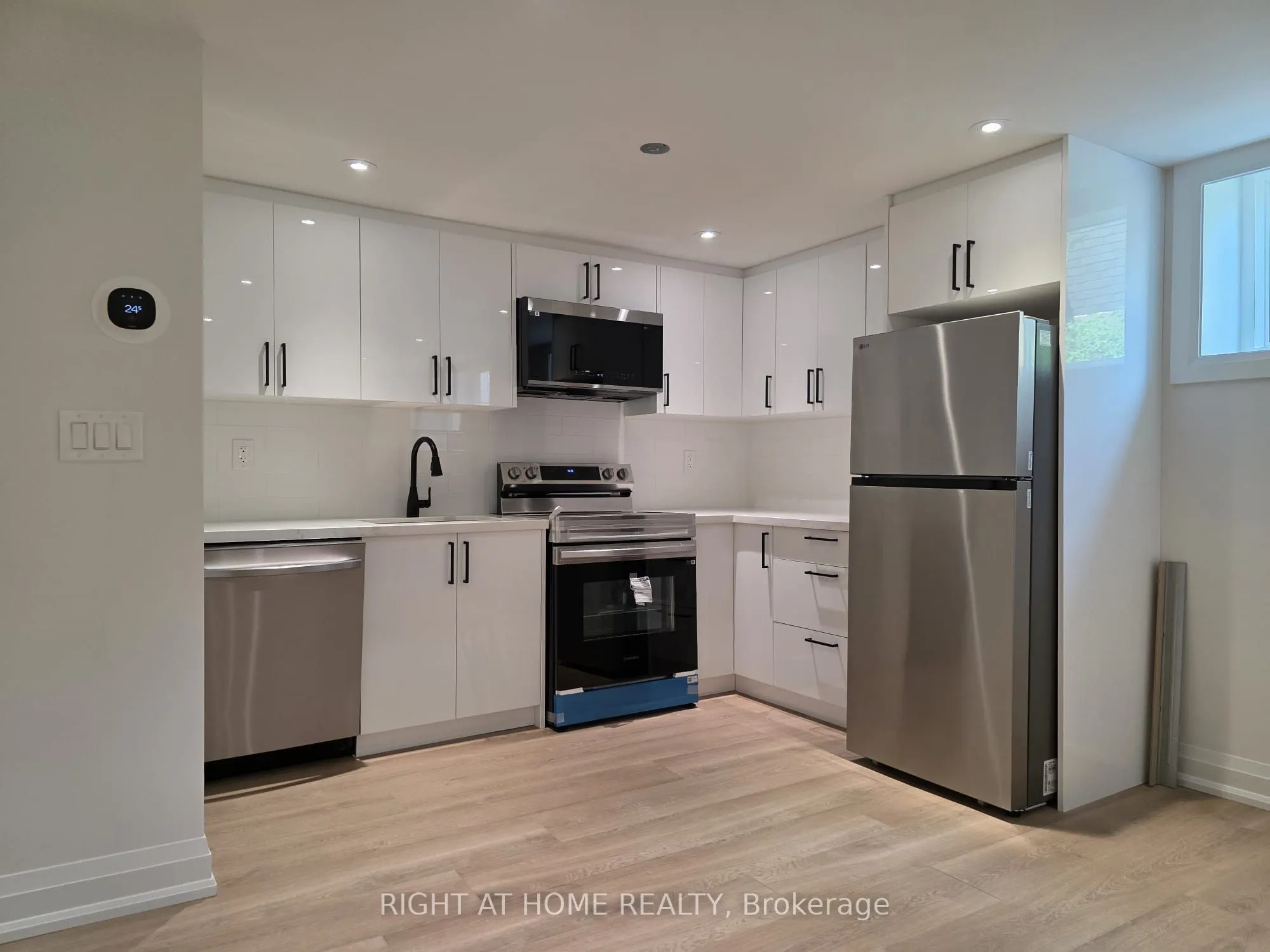 339 Ranee Ave Avenue S, #Unit 2
