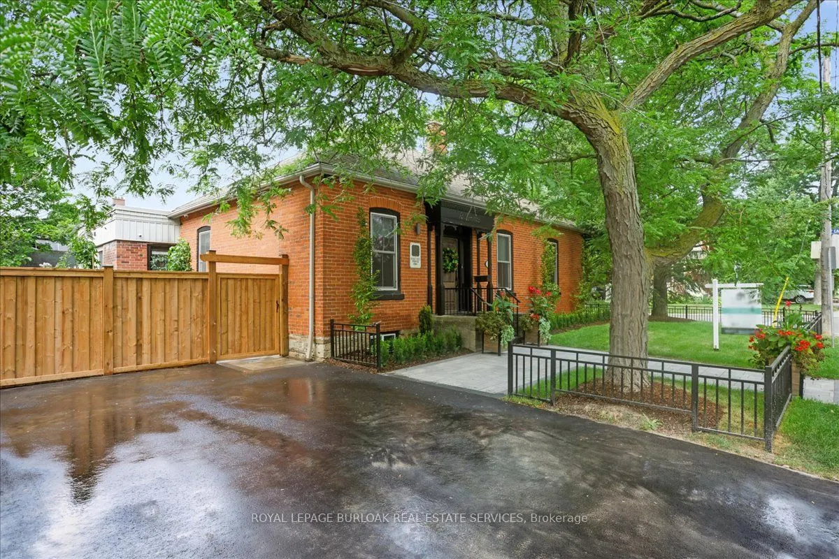 524 Locust Street