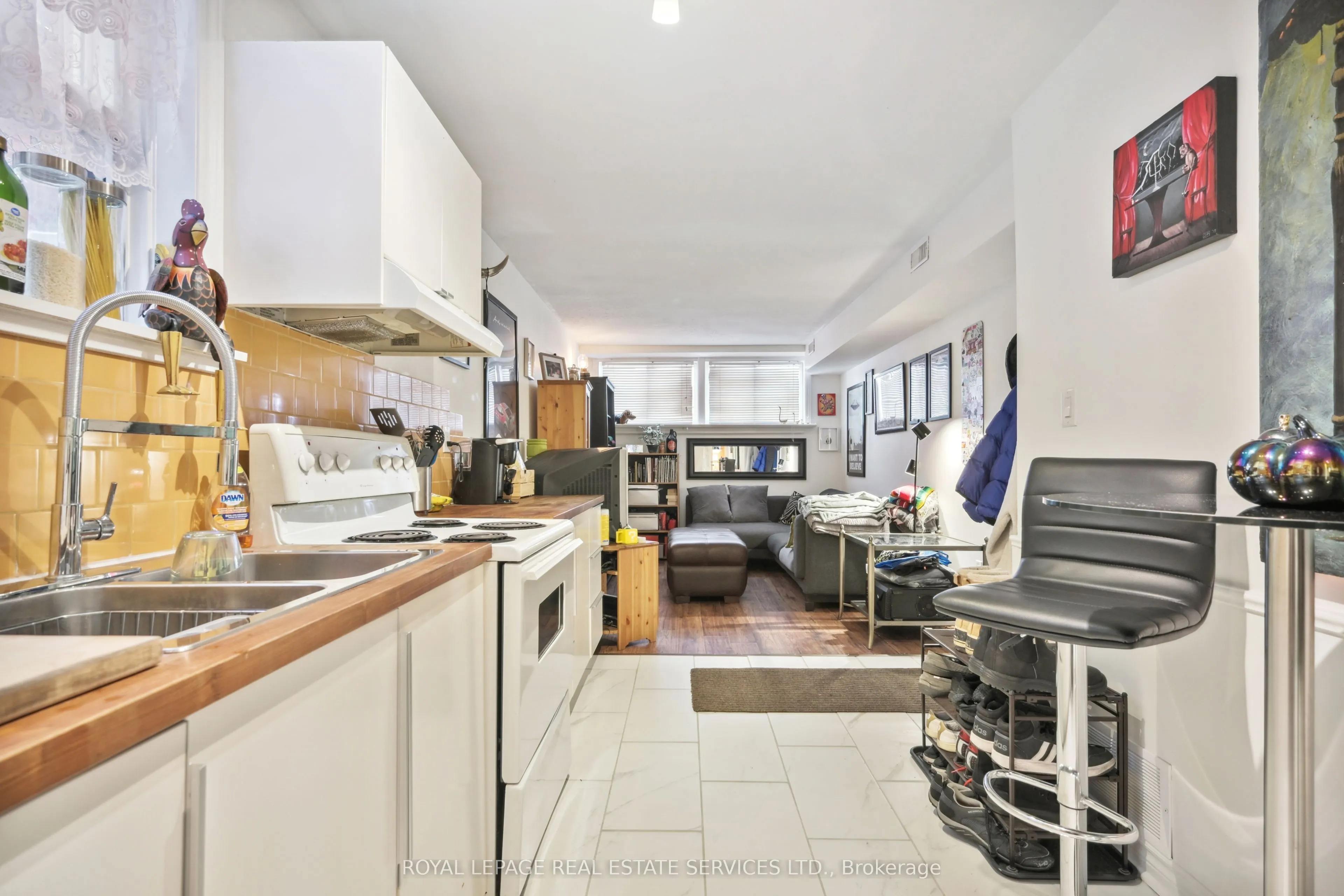 60 Murrie Street