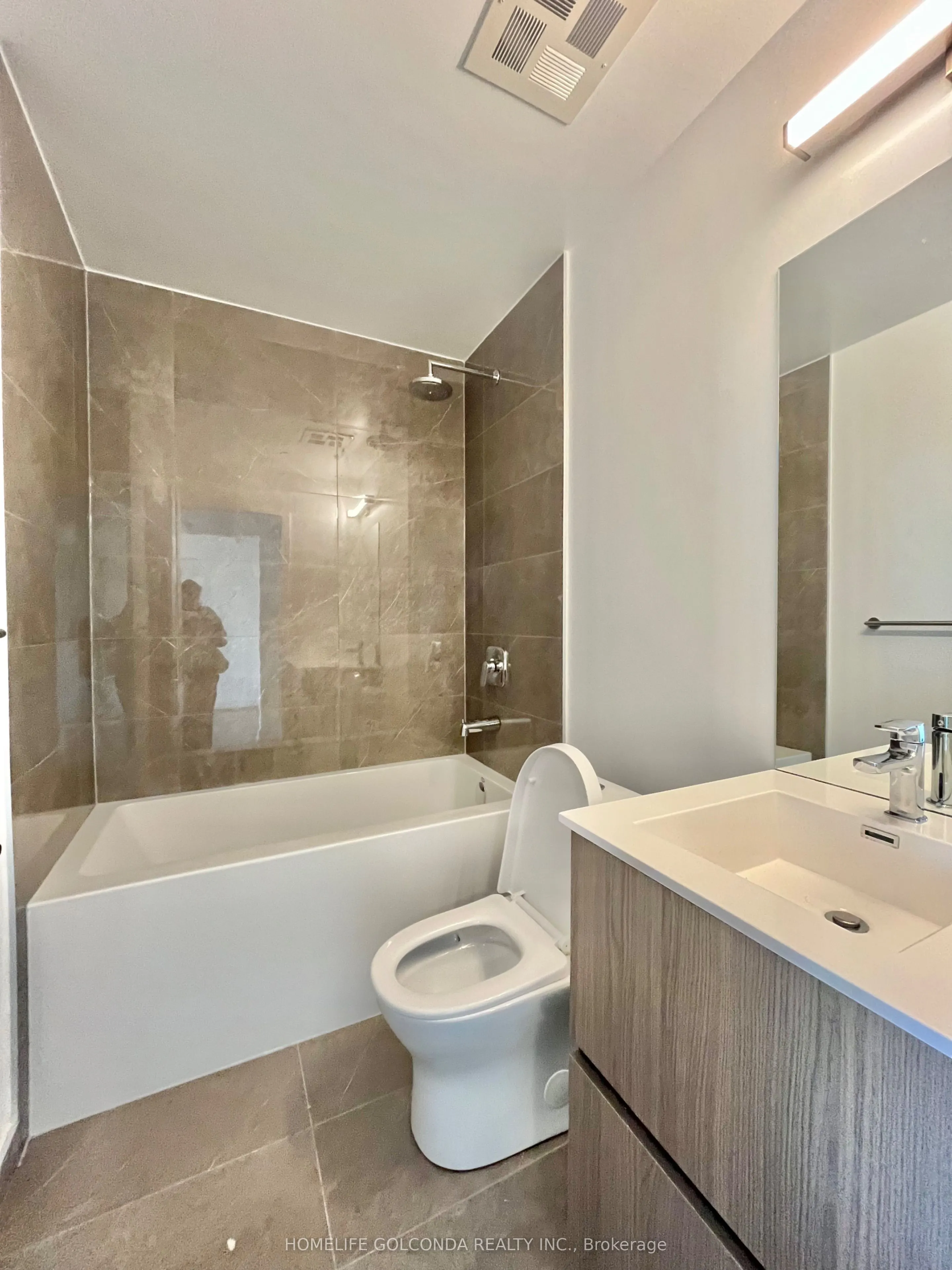220 MISSINNIHE Way, ##103