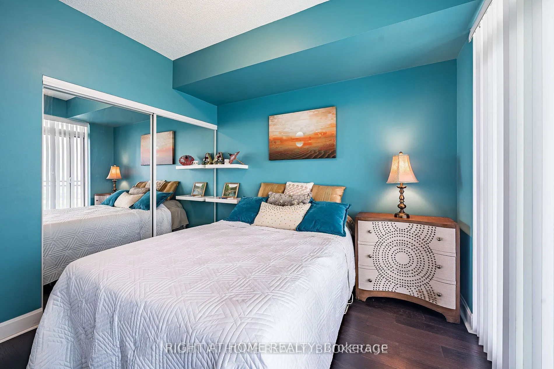 33 Shore Breeze Drive, #1805