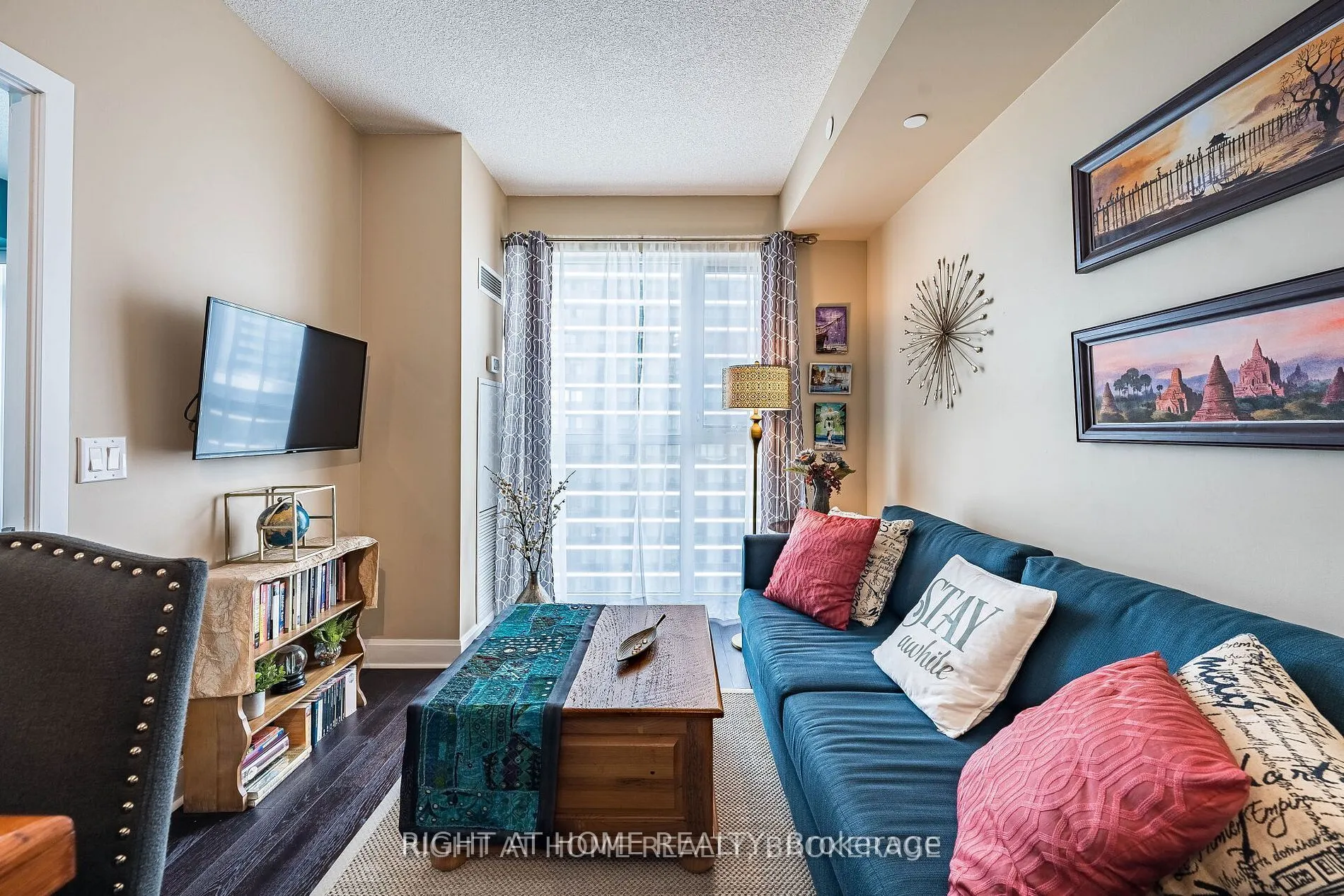 33 Shore Breeze Drive, #1805