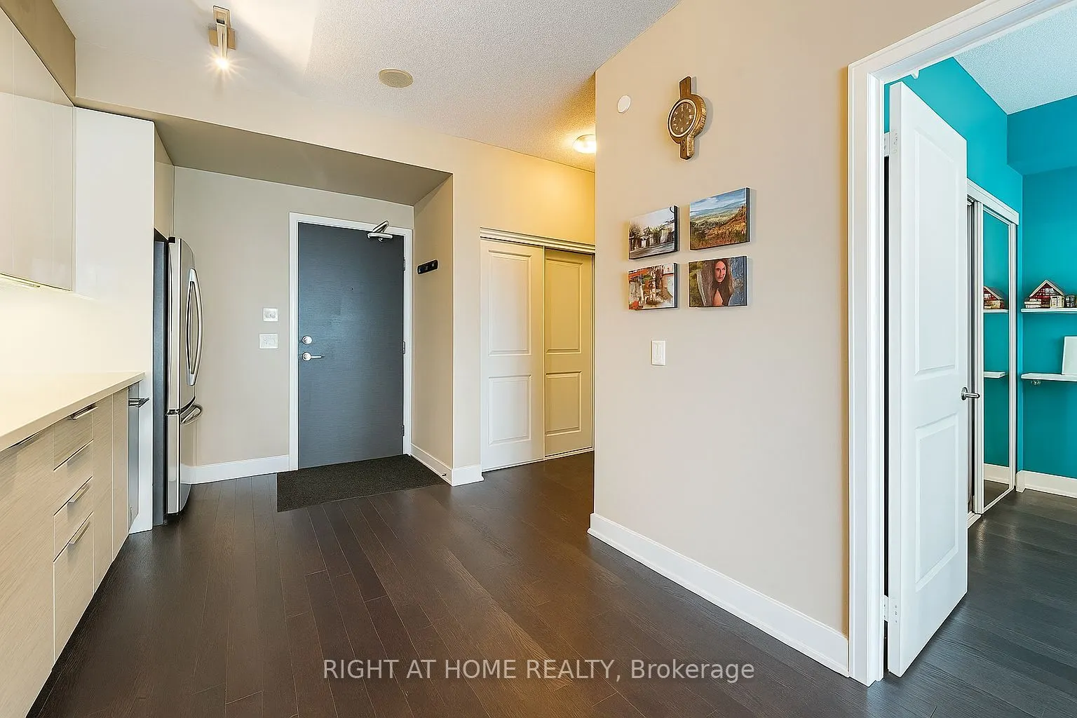 33 Shore Breeze Drive, #1805