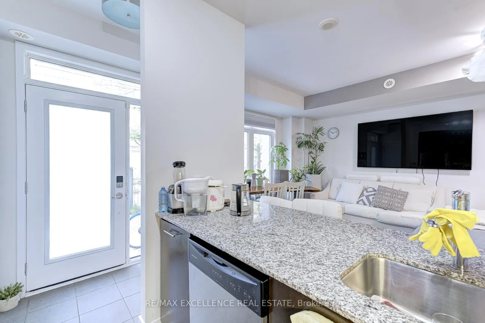 370 Square One Drive, #7
