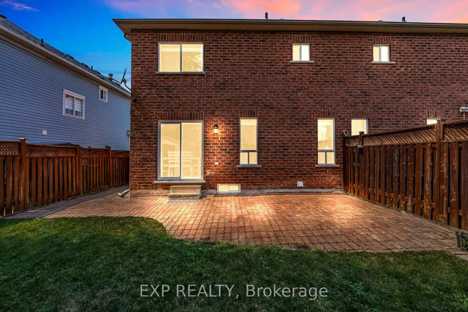 73 Viceroy Crescent