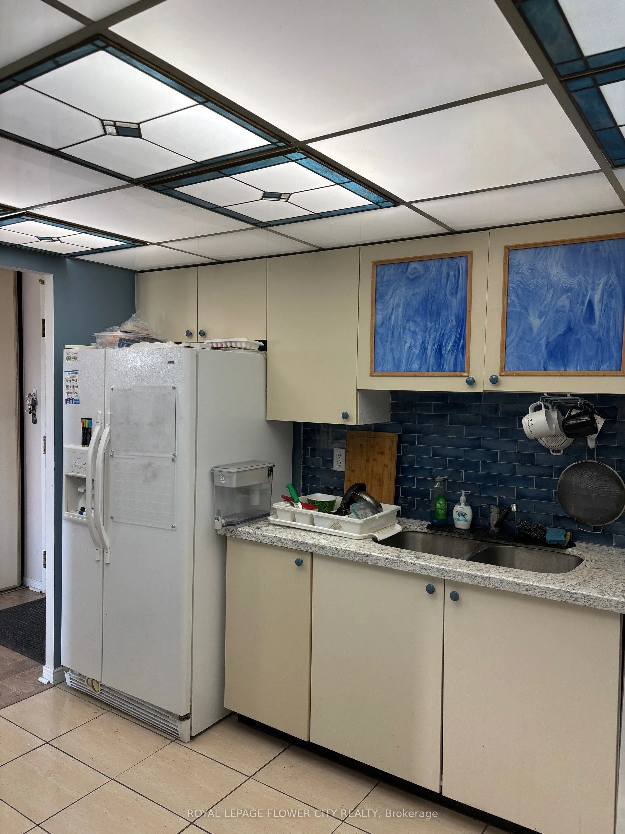 145 Hillcrest Avenue, #2105