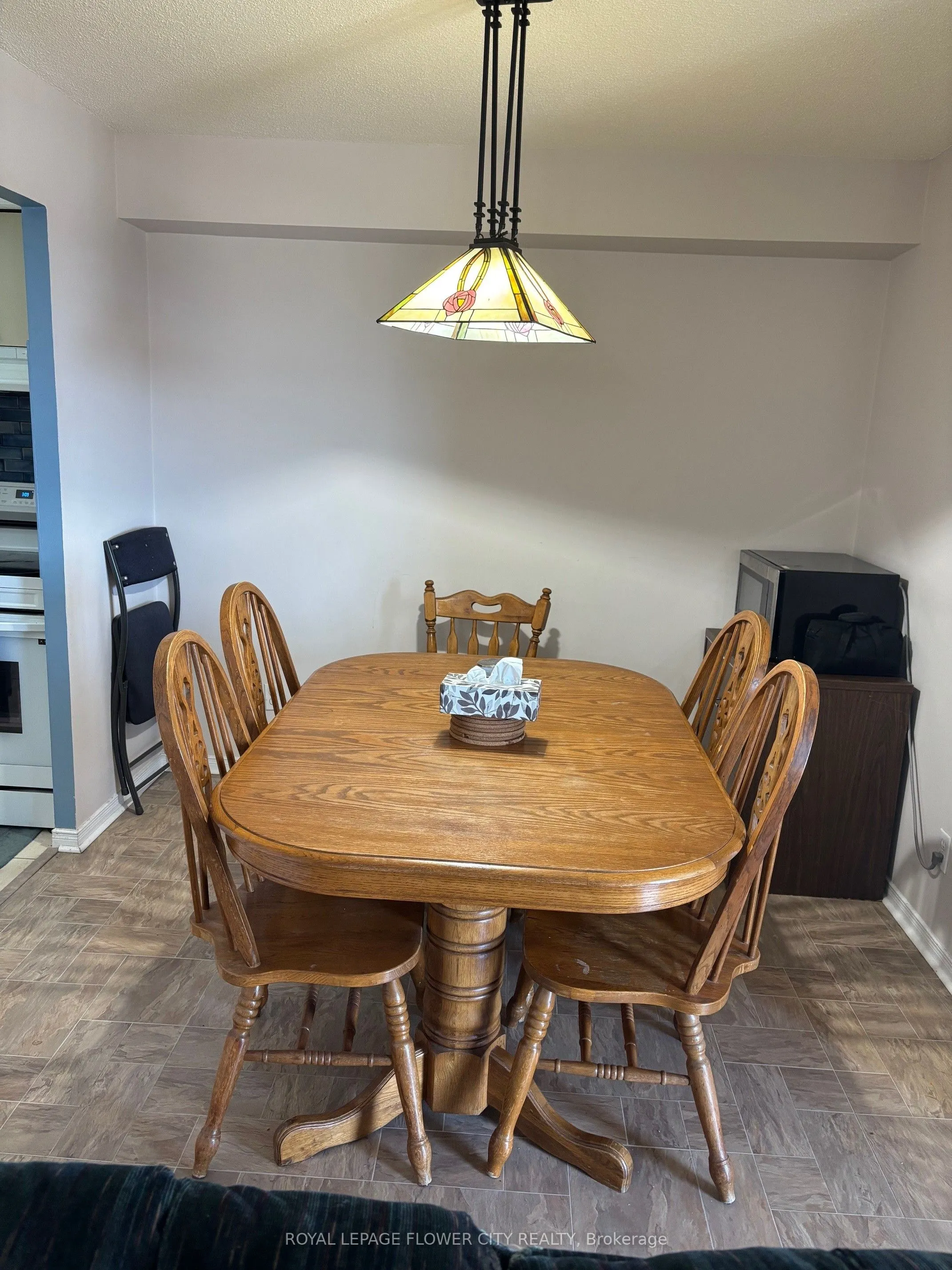 145 Hillcrest Avenue, #2105