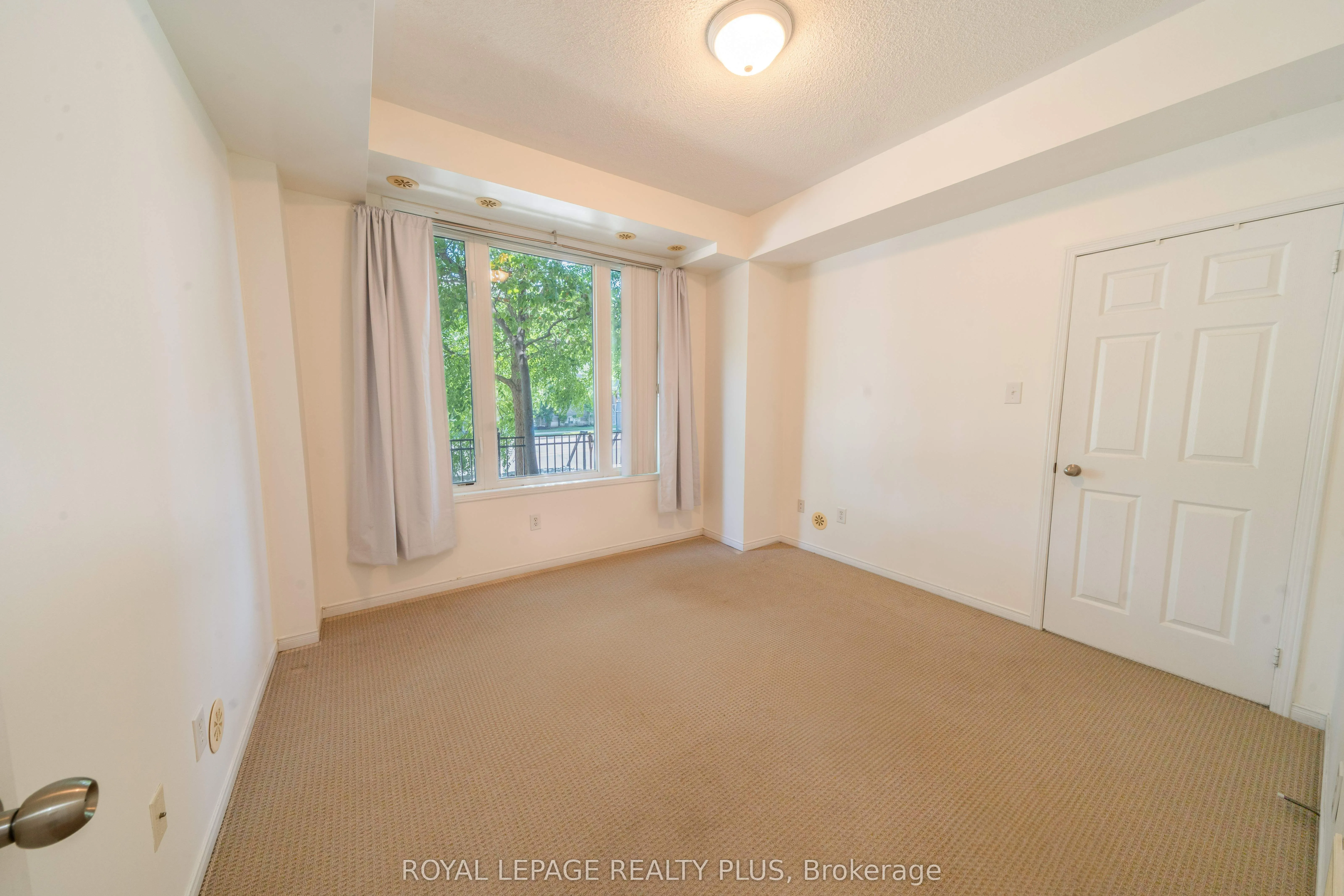 3015 Destination Drive, #5