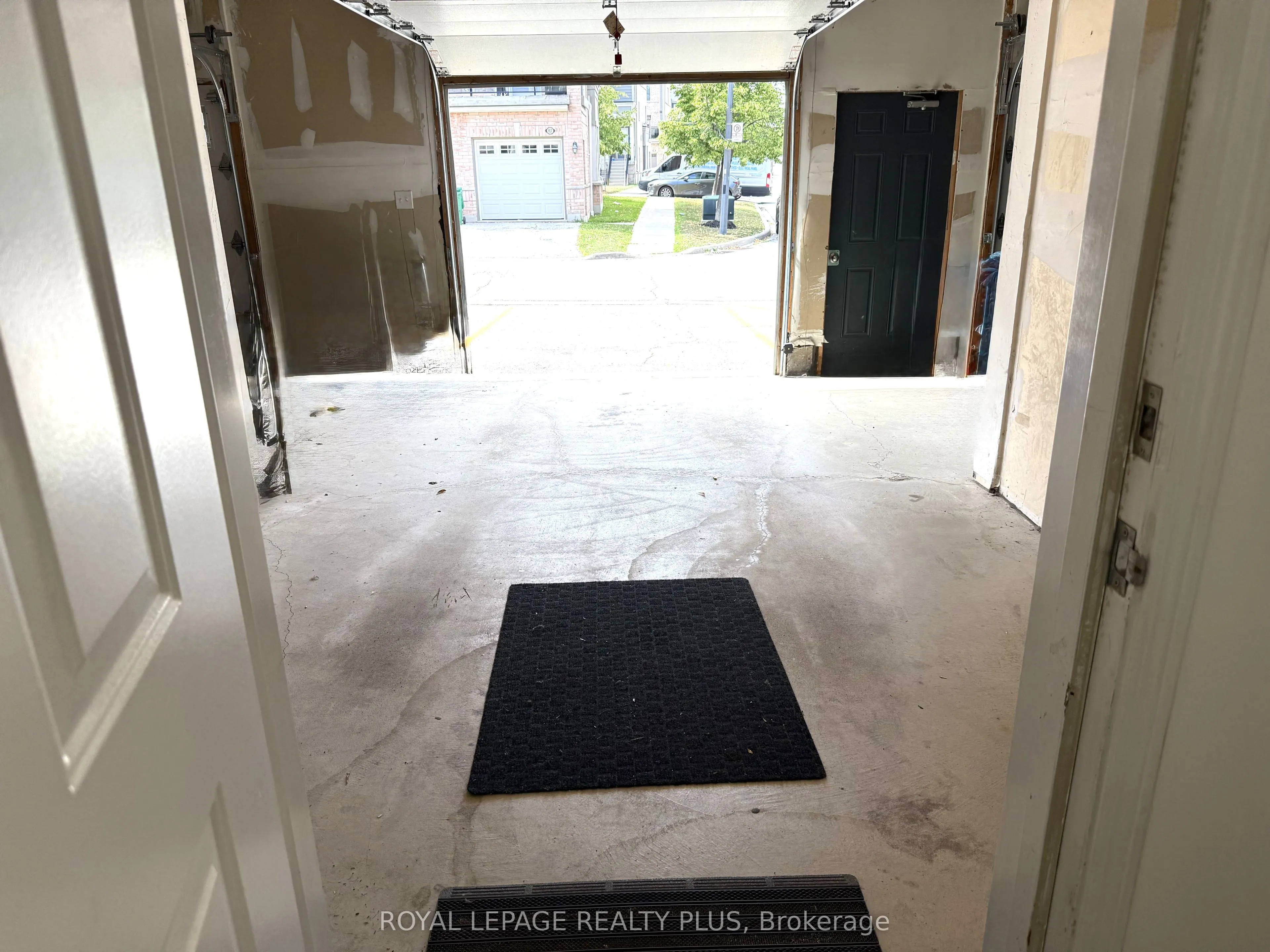3015 Destination Drive, #5