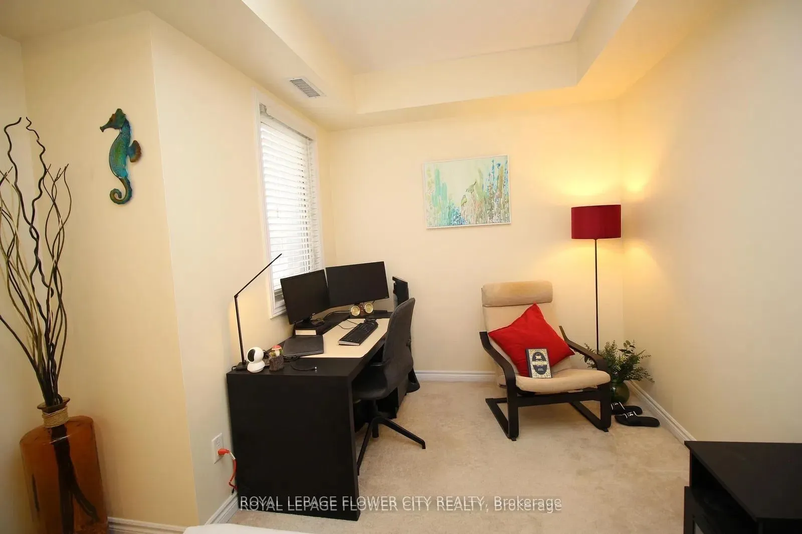570 Lolita Gardens, #215