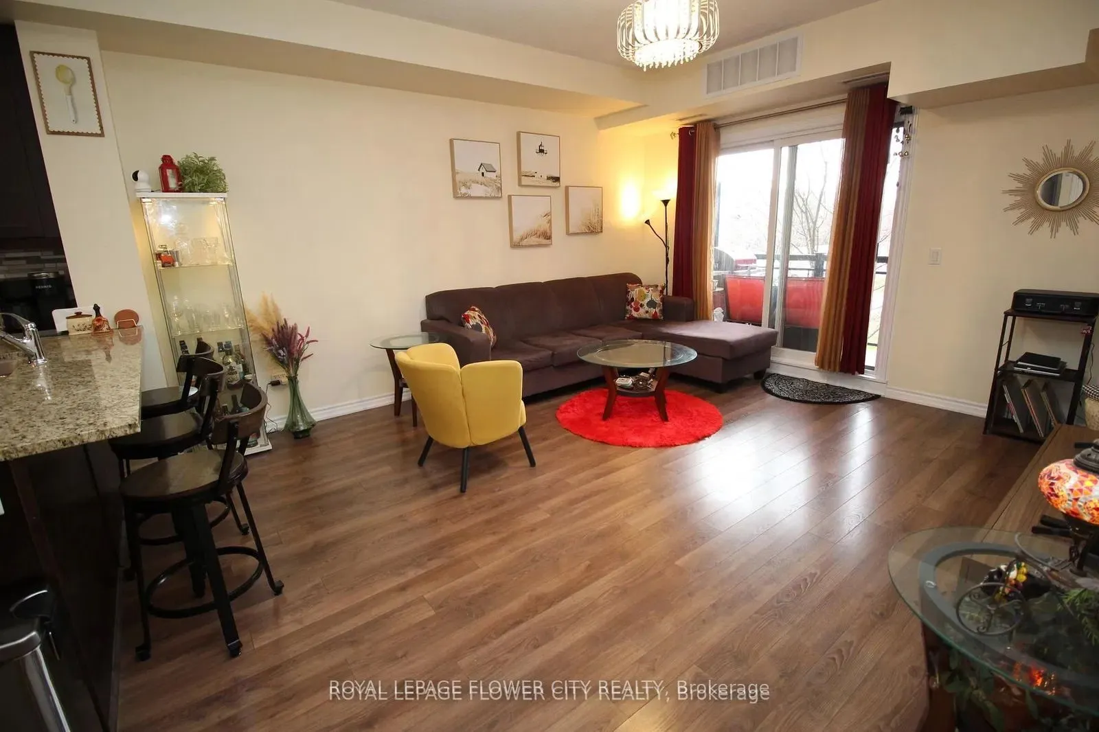 570 Lolita Gardens, #215