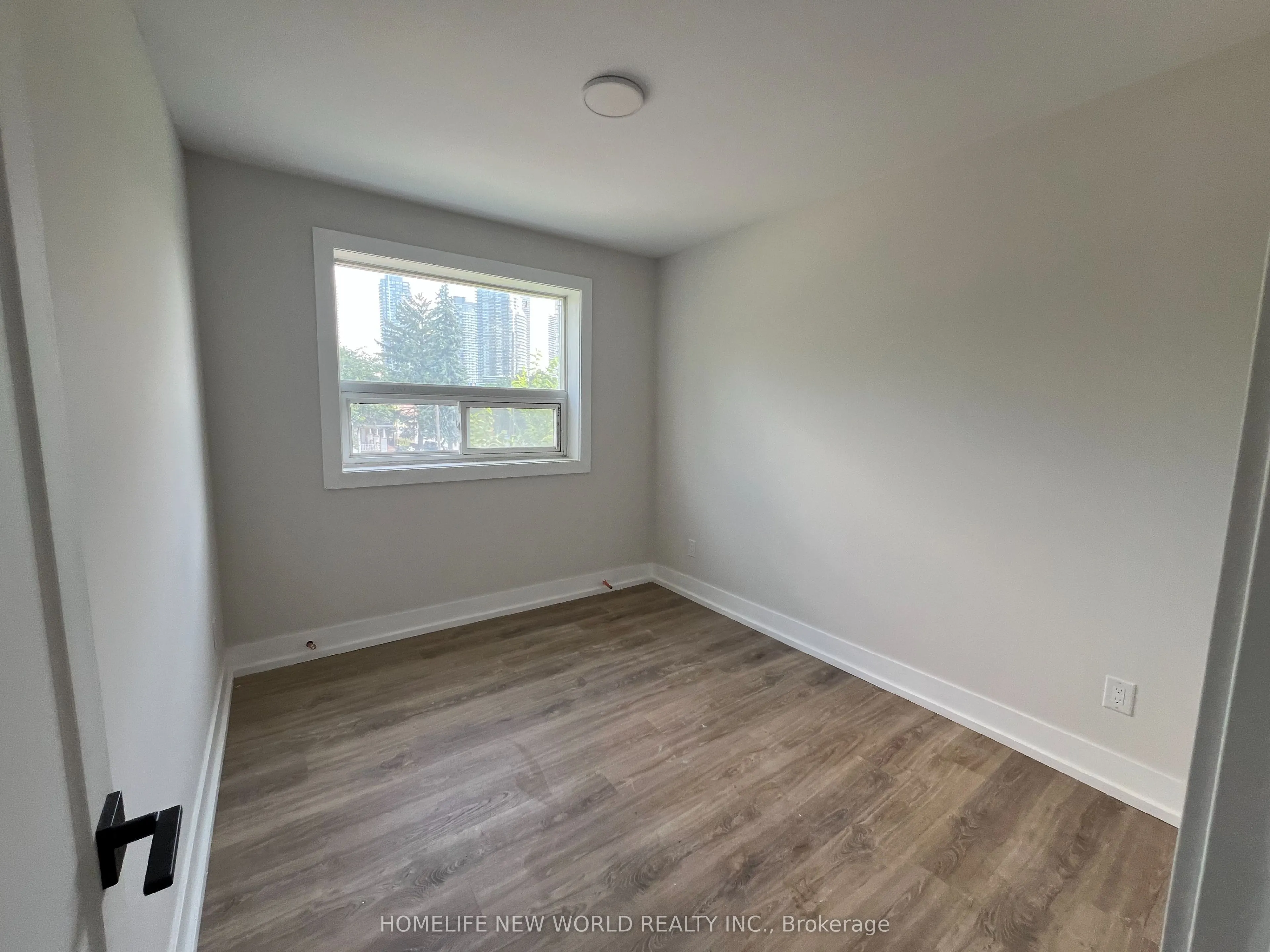 2310 Lake Shore Boulevard, #4