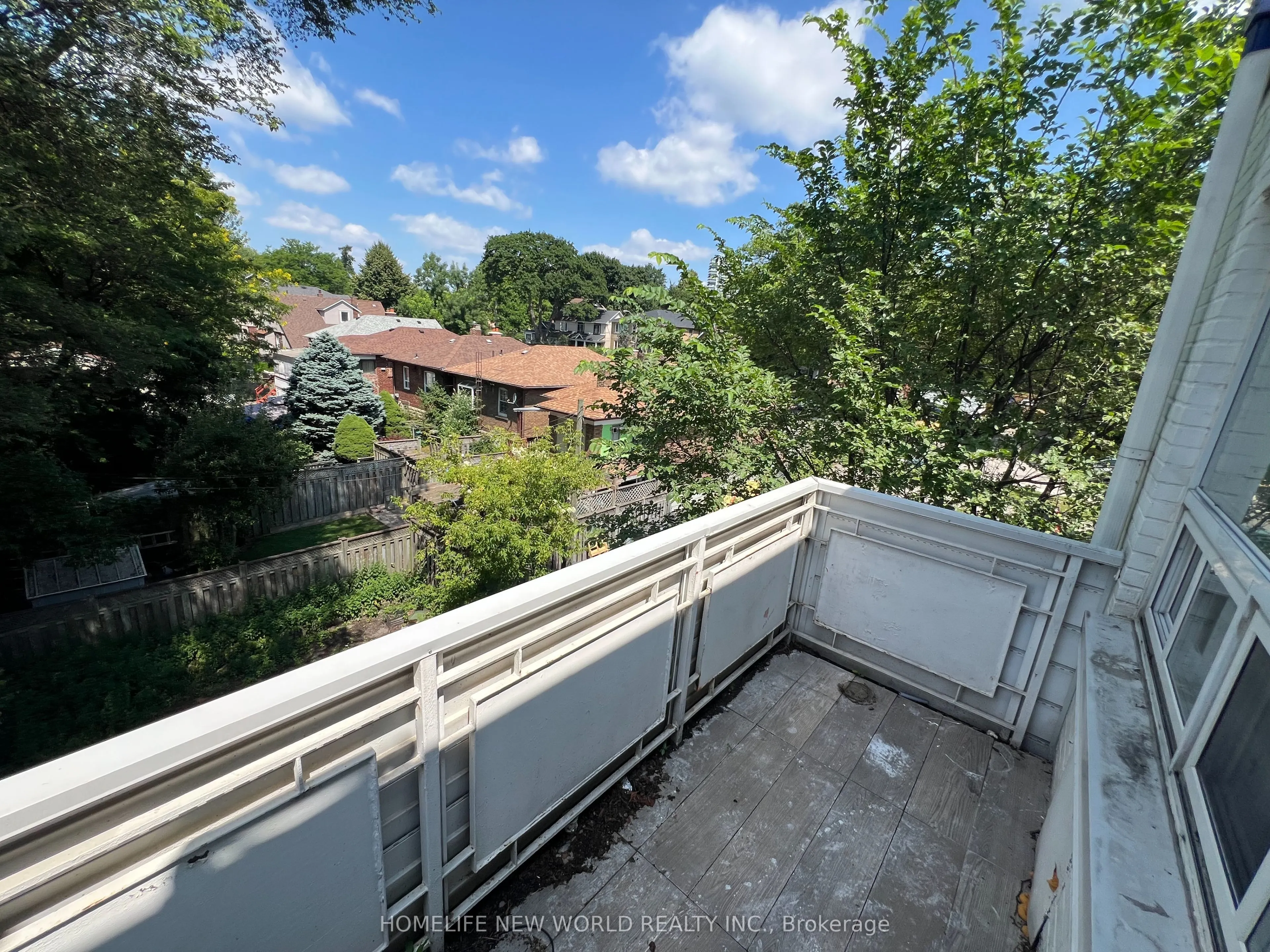 2310 Lake Shore Boulevard, #4