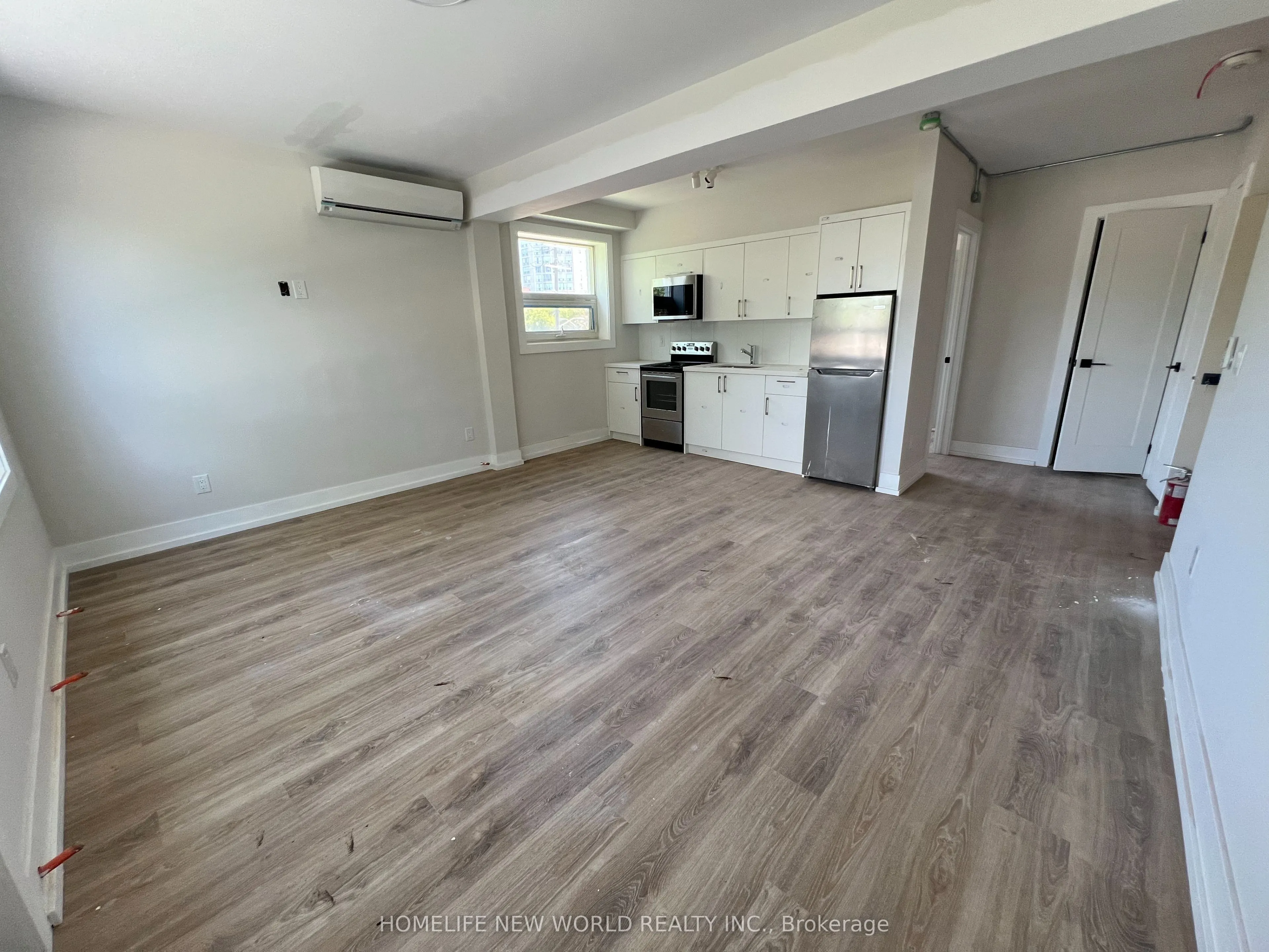 2310 Lake Shore Boulevard, #4