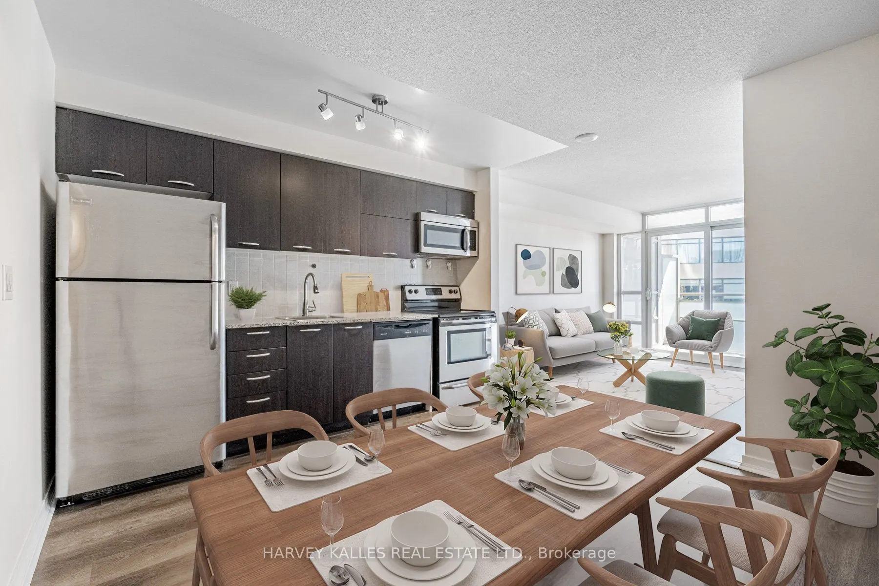 38 Joe Shuster Way, #804