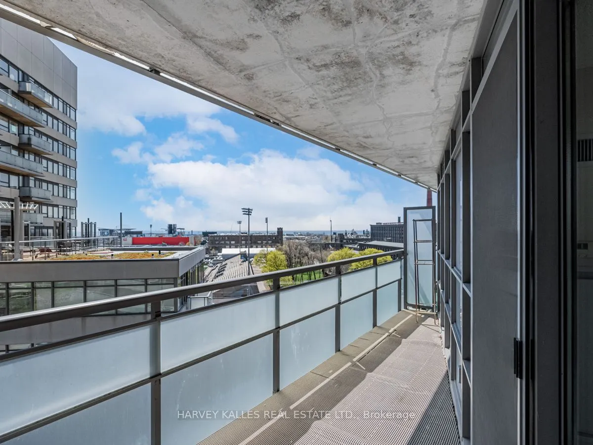 38 Joe Shuster Way, #804