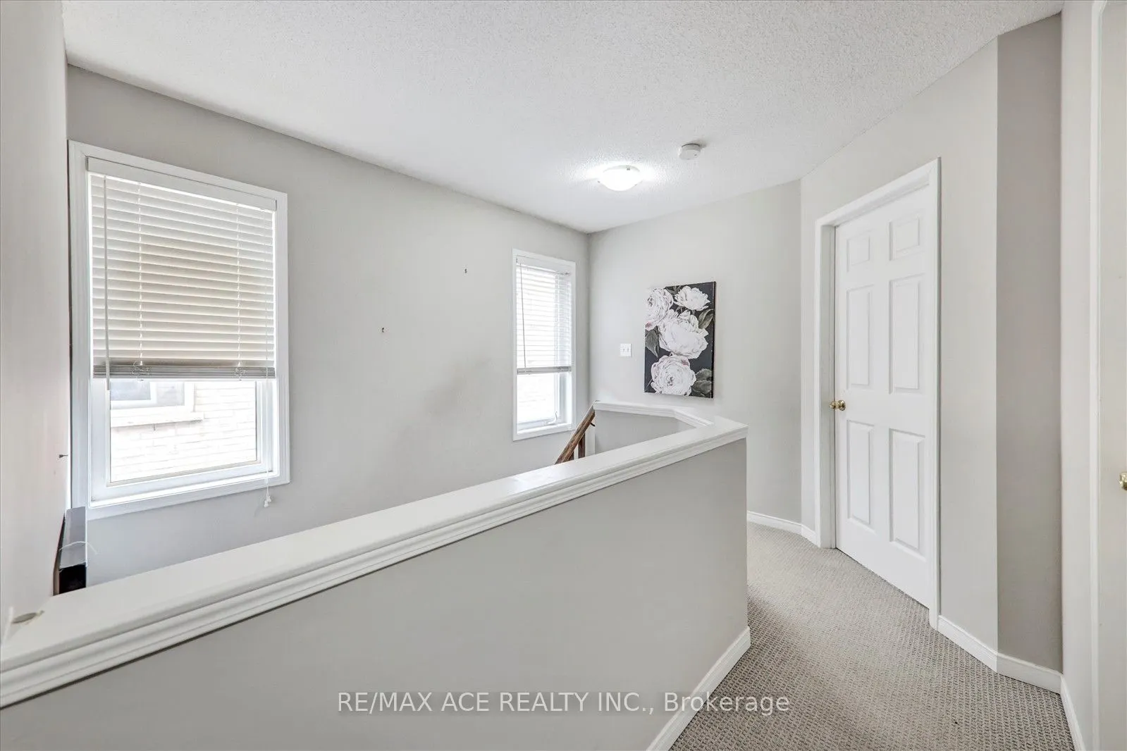 7086 Fairmeadow Crescent