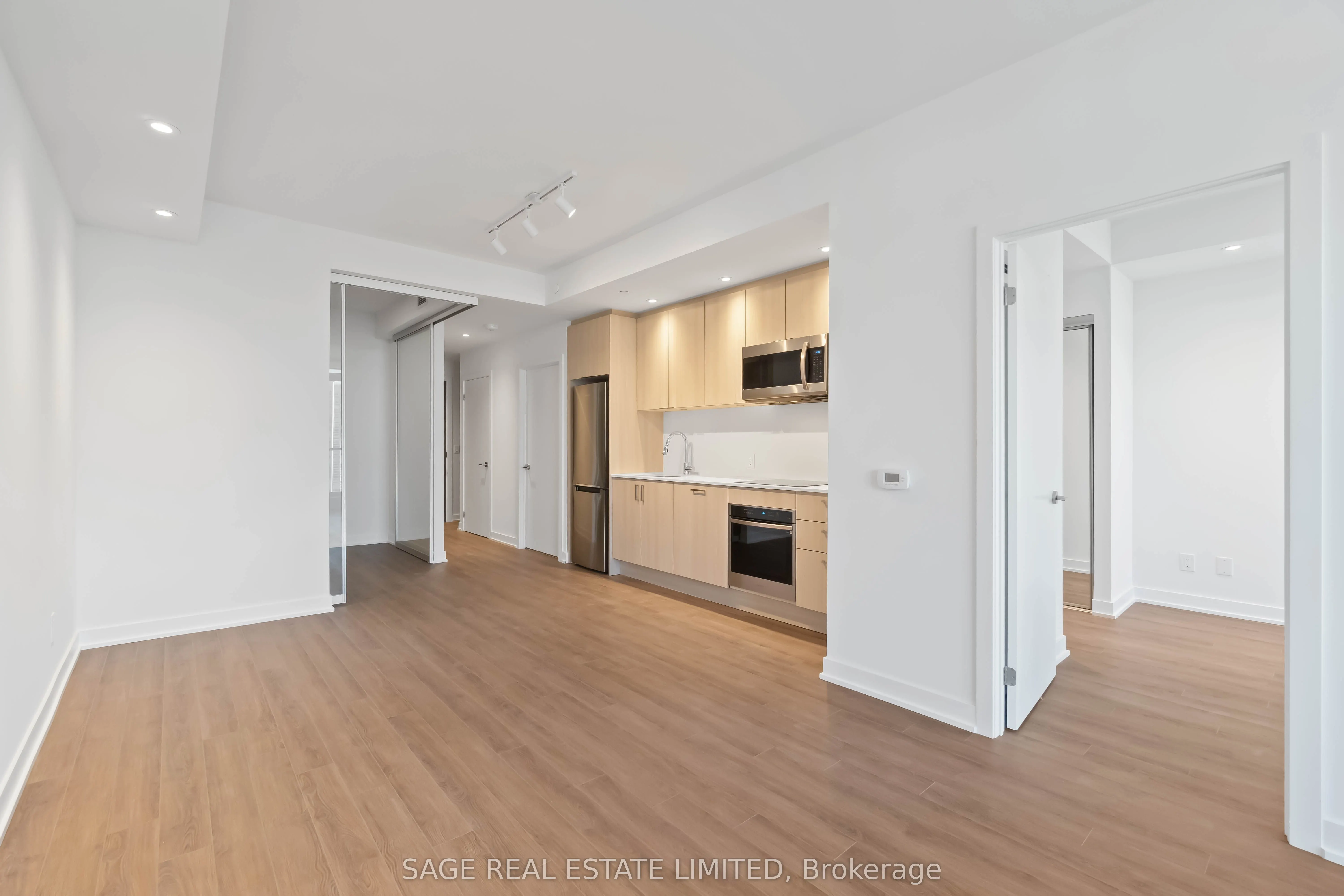 1928 Lakeshore Boulevard W, #2711