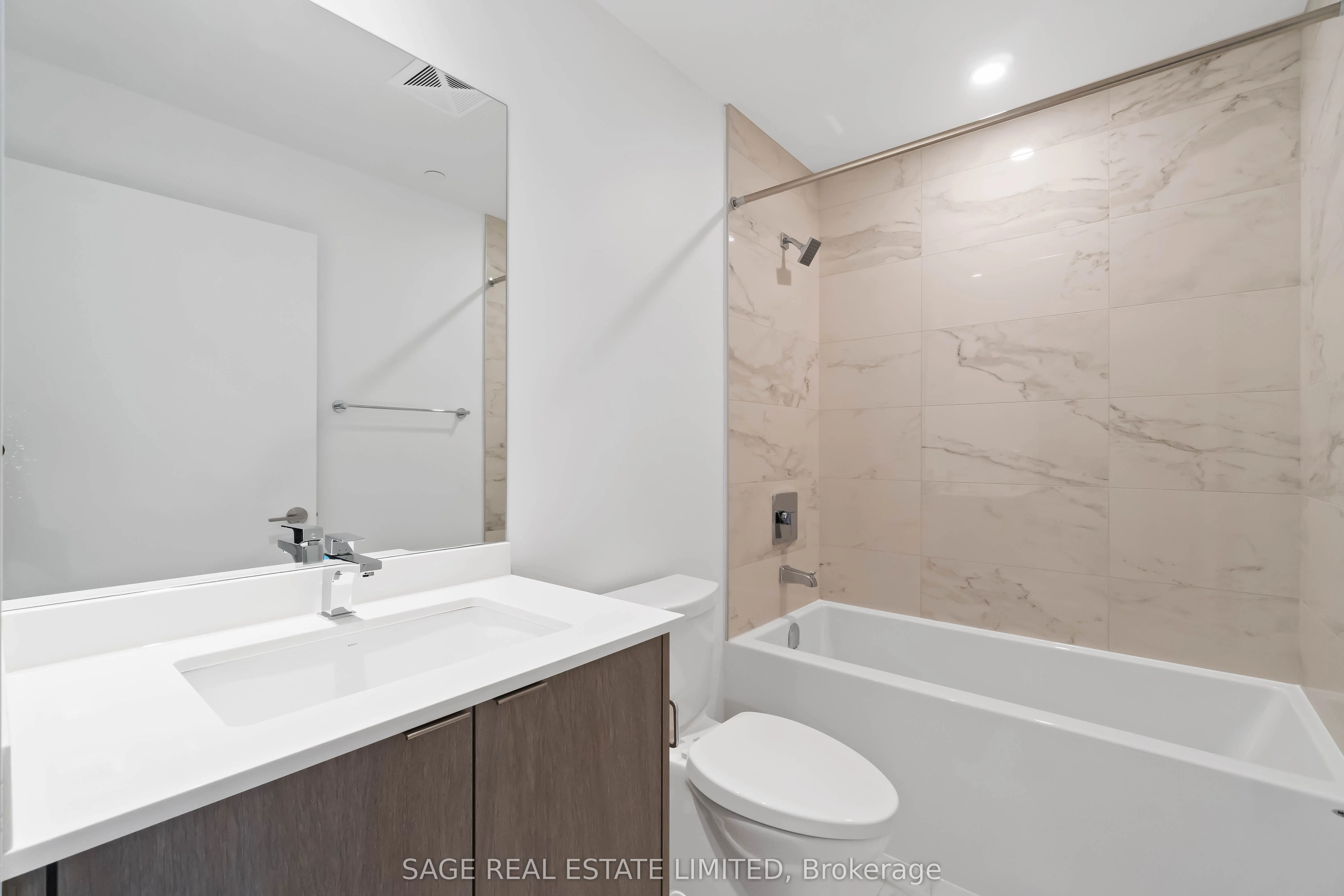 1928 Lakeshore Boulevard W, #2711