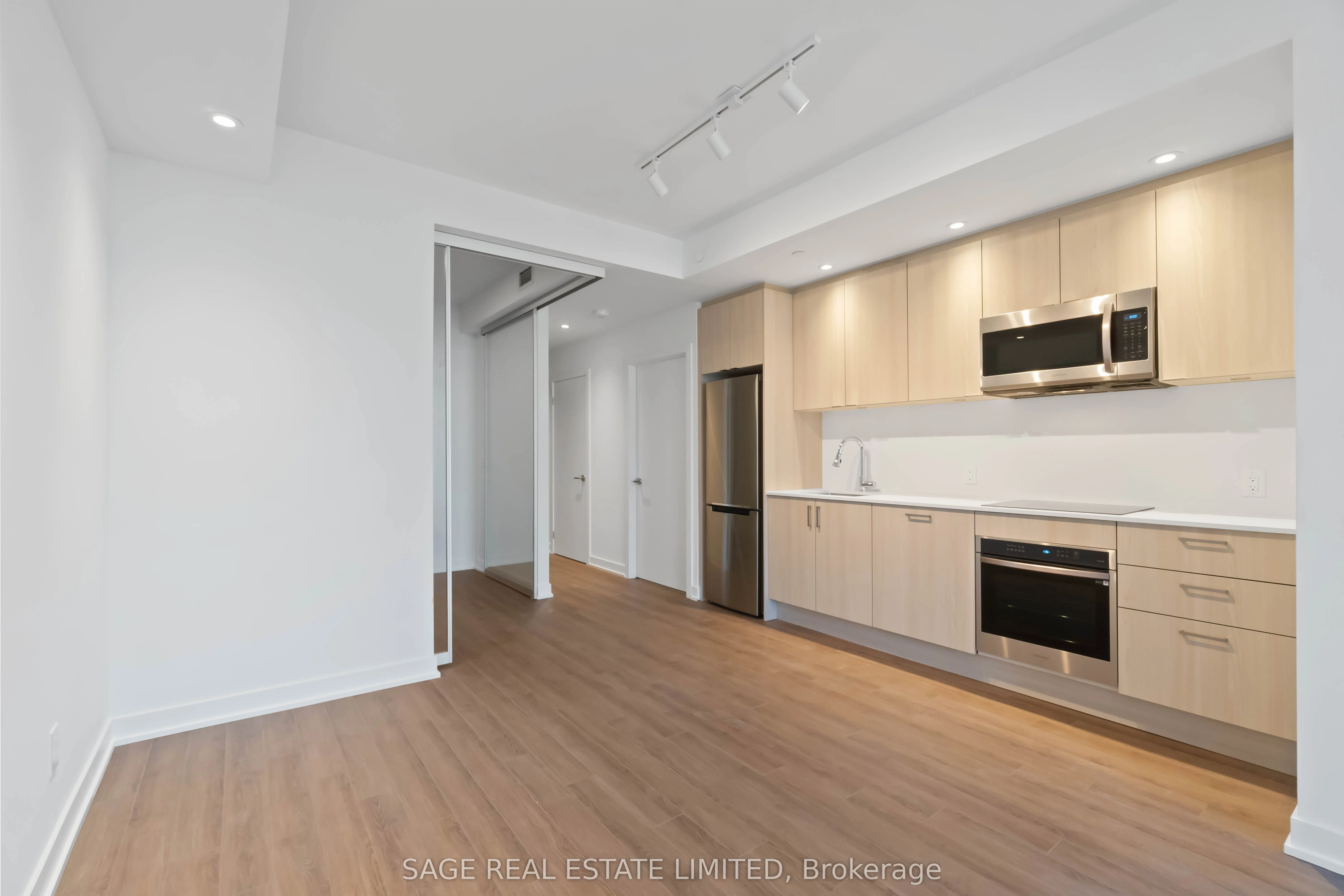 1928 Lakeshore Boulevard W, #2711
