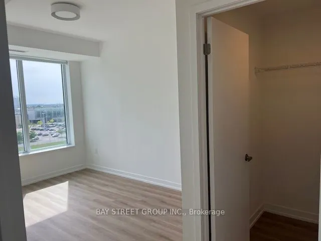 2485 Eglinton Avenue W, #902