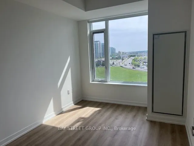 2485 Eglinton Avenue W, #902
