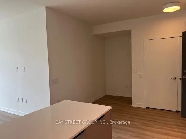 2485 Eglinton Avenue W, #902