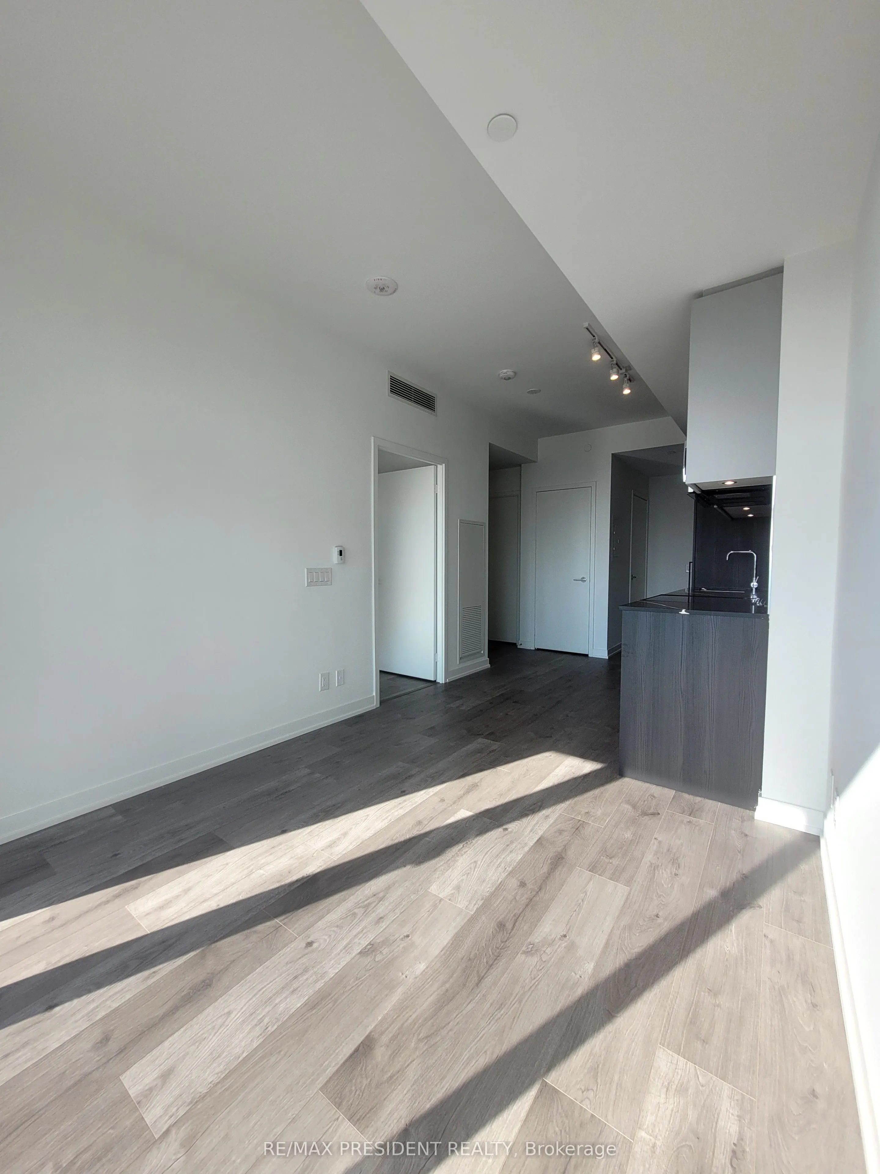 285 Dufferin Street, #1022