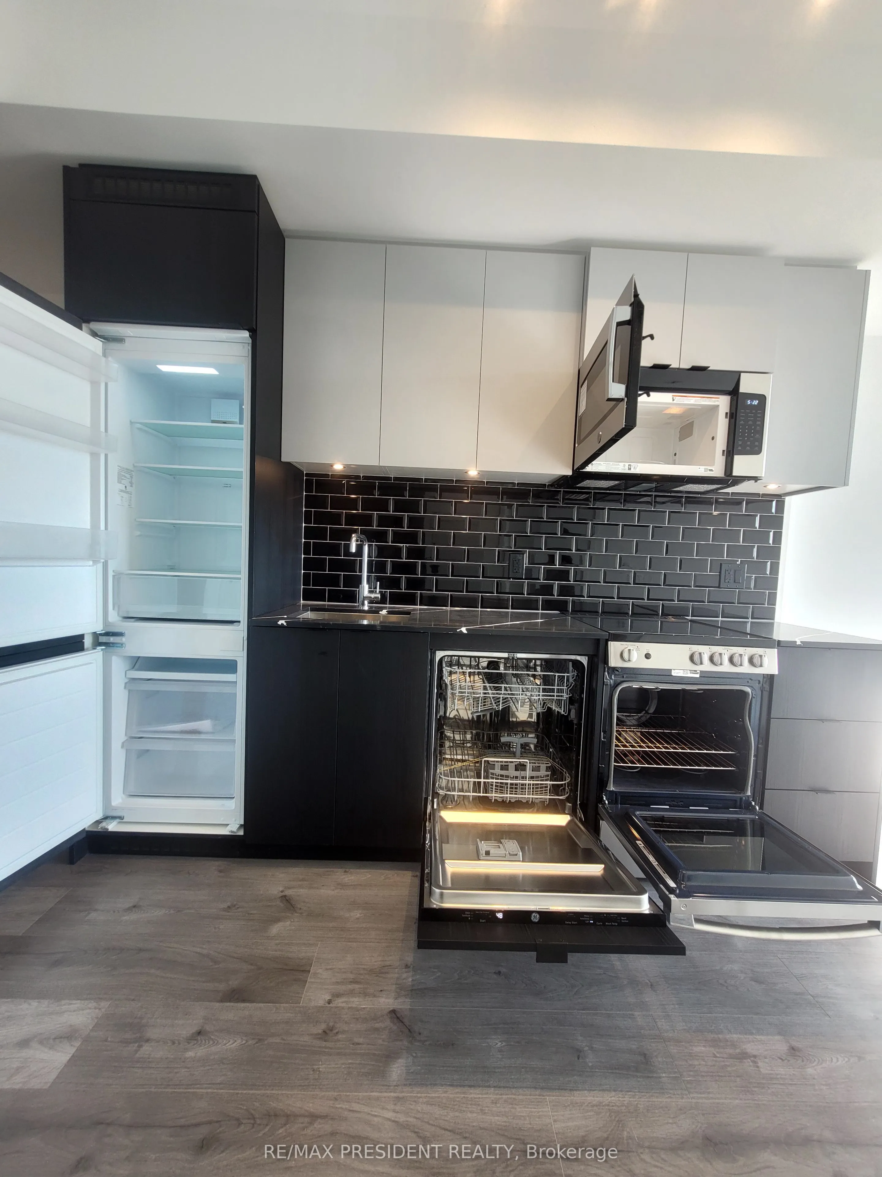 285 Dufferin Street, #1022