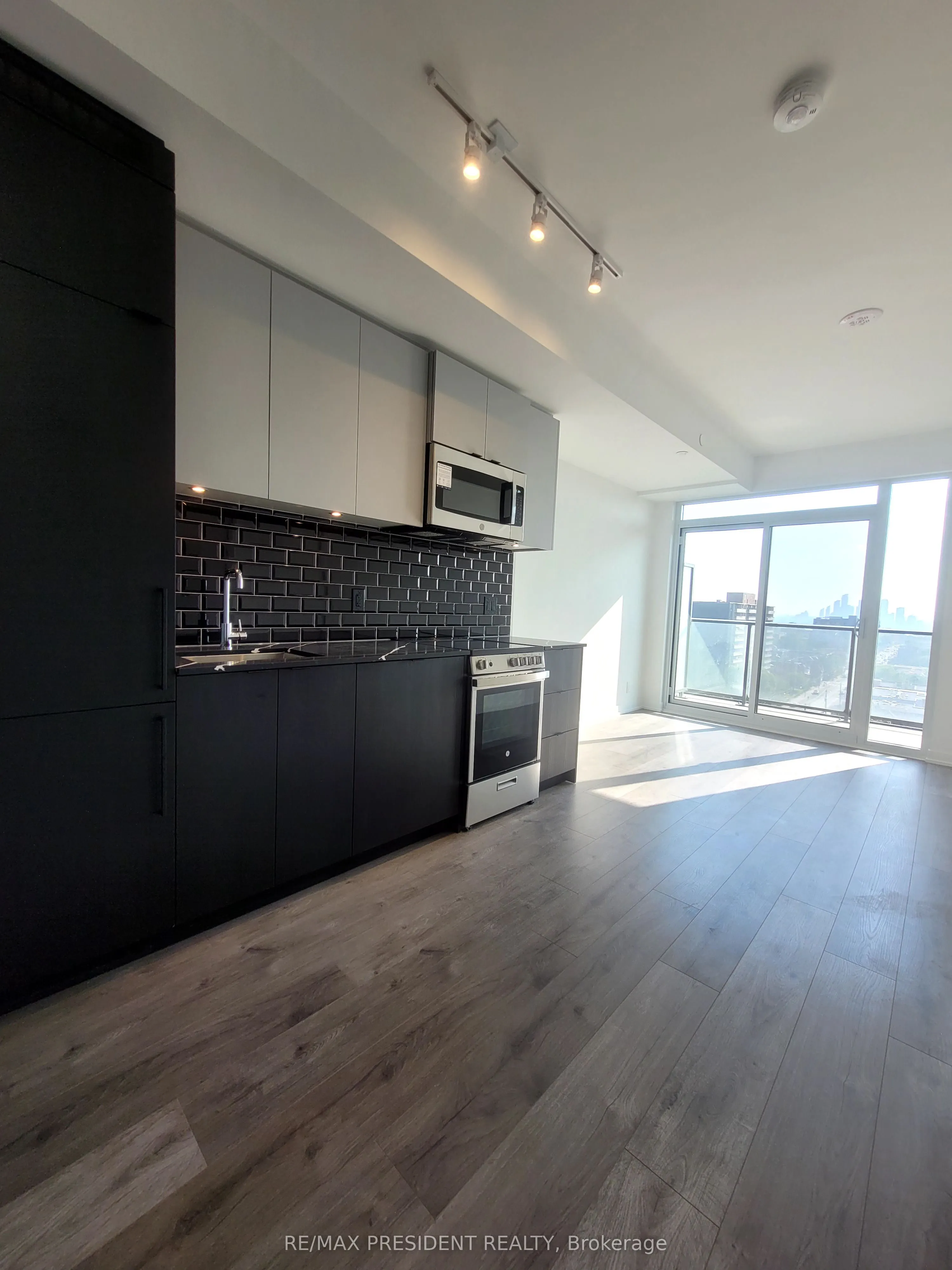 285 Dufferin Street, #1022