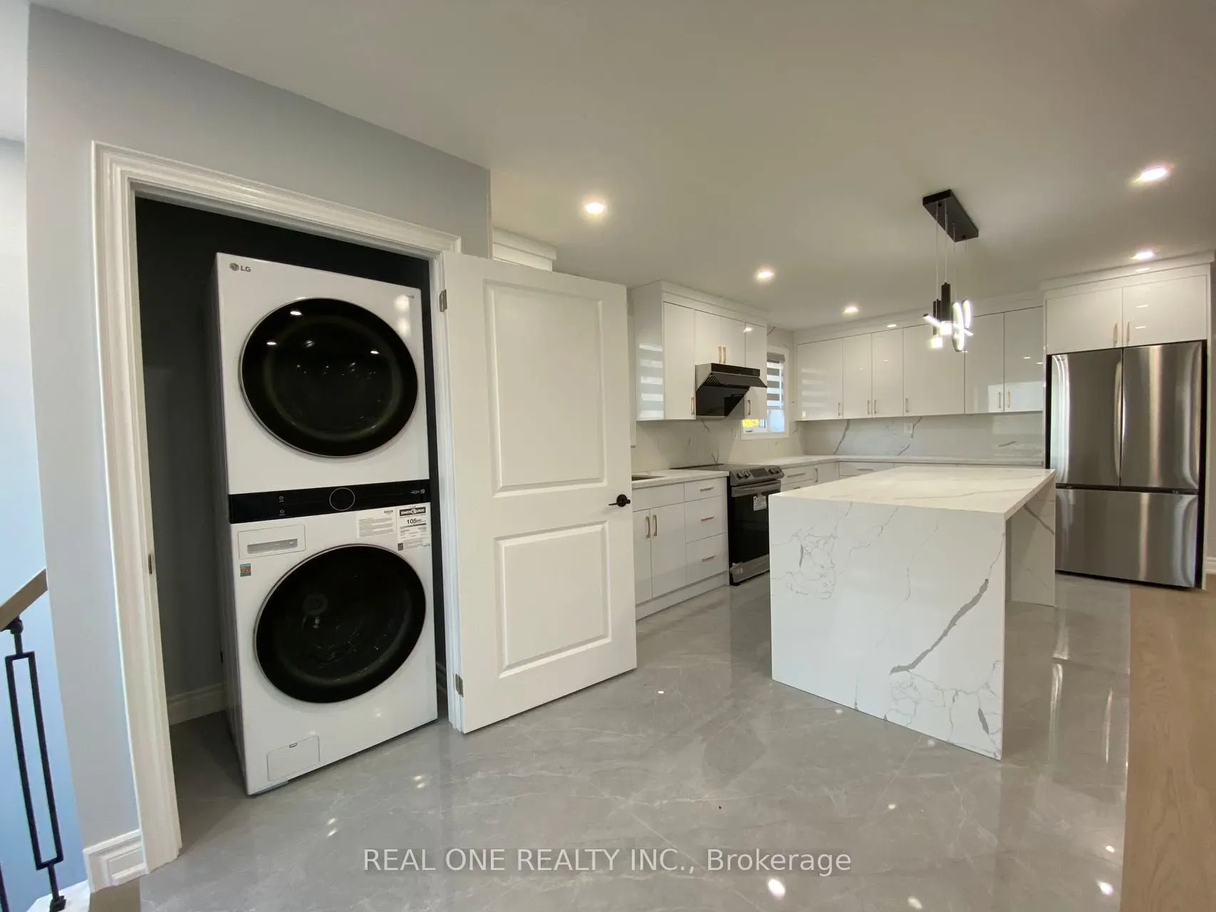 1186 Shadeland Drive, #Single room with bathroom