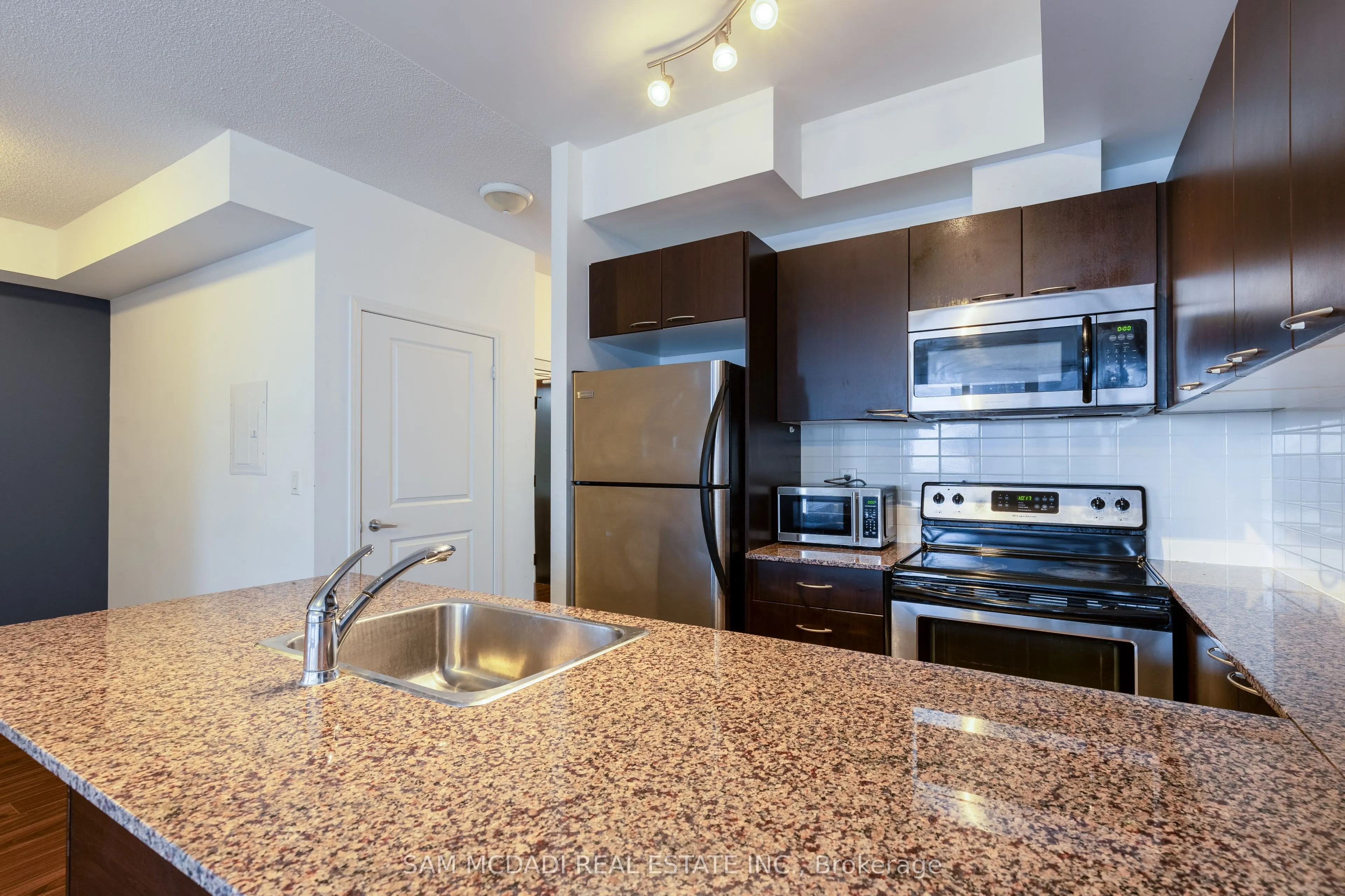 385 Prince Of Wales Drive, #1510
