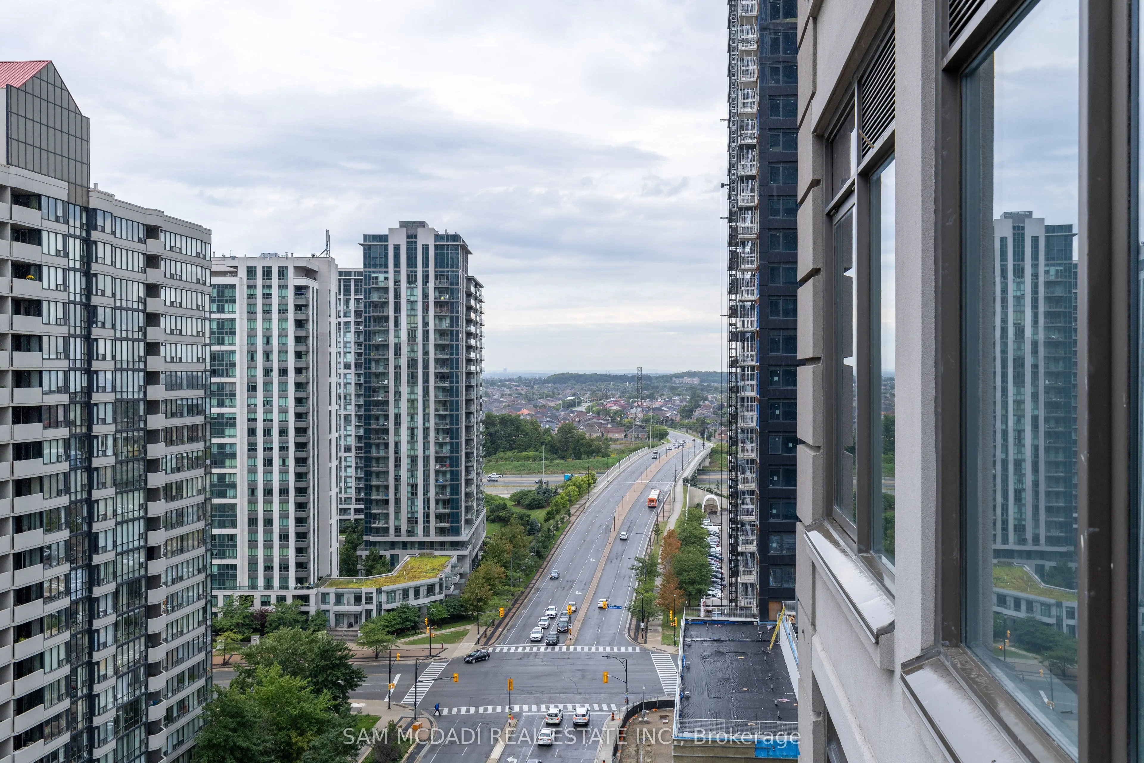 385 Prince Of Wales Drive, #1510