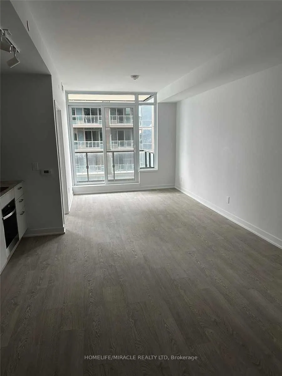 1926 Lakeshore Boulevard W, #3811