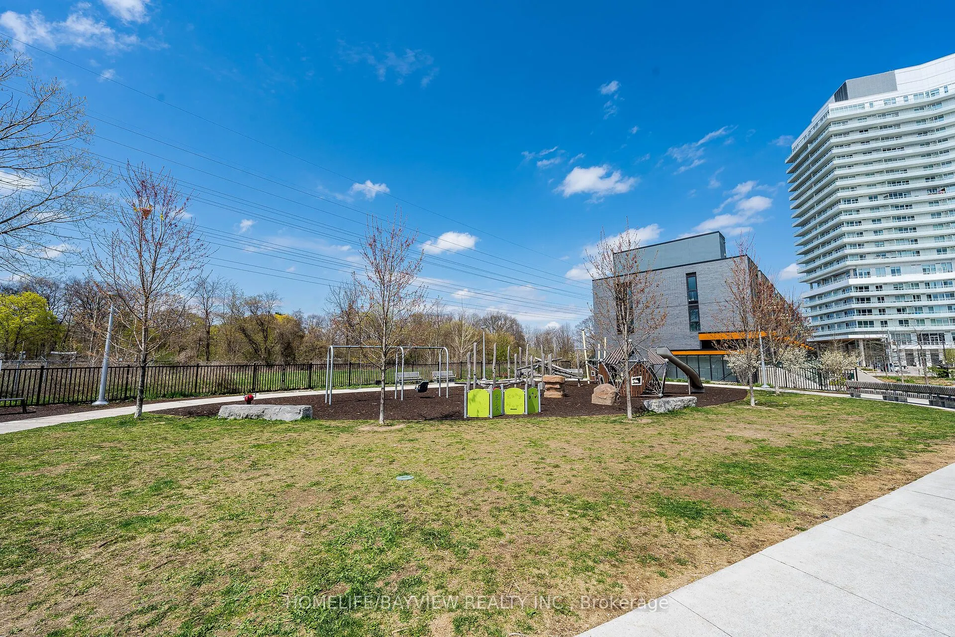 10 Brin Drive, #24