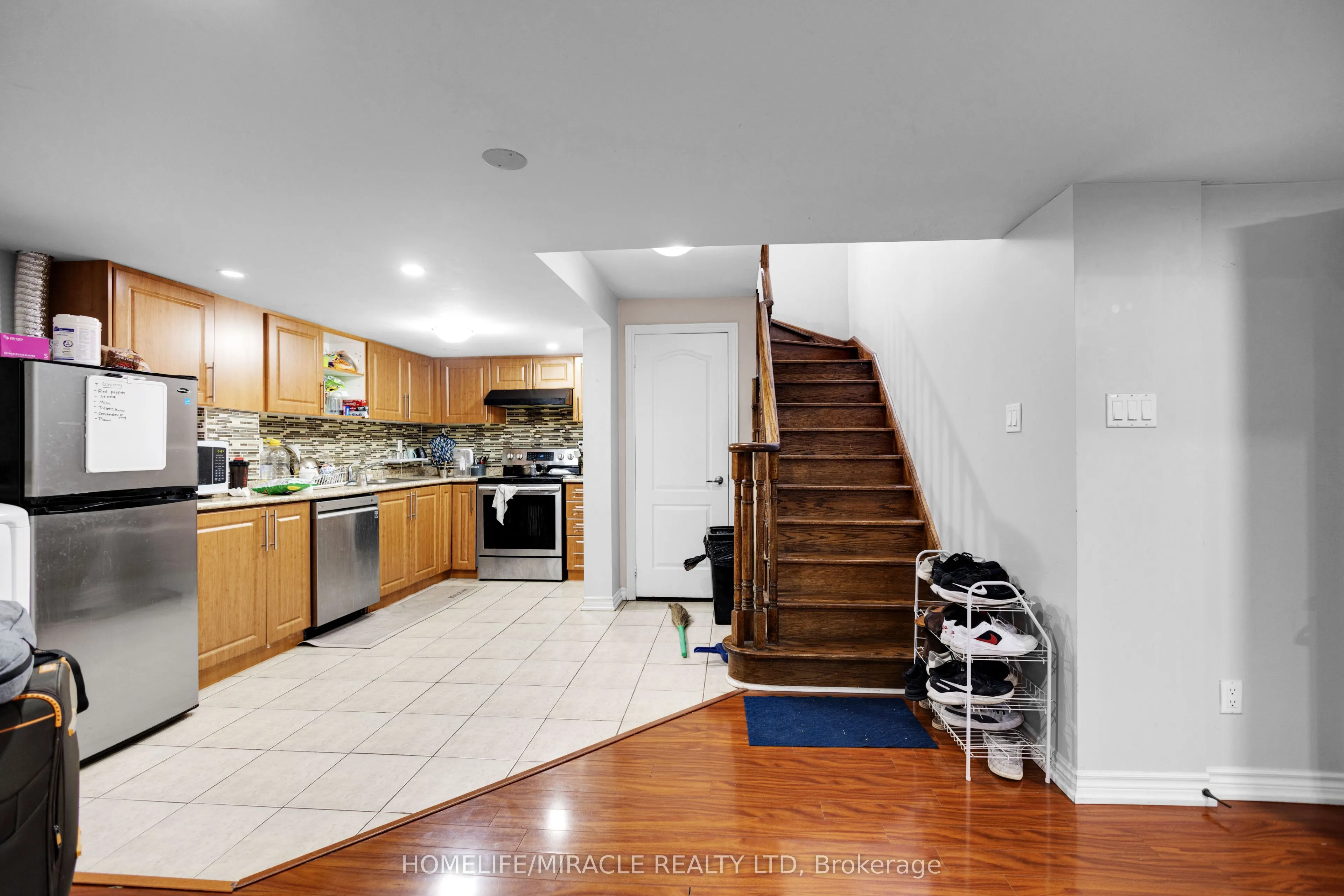 628 Twain Avenue