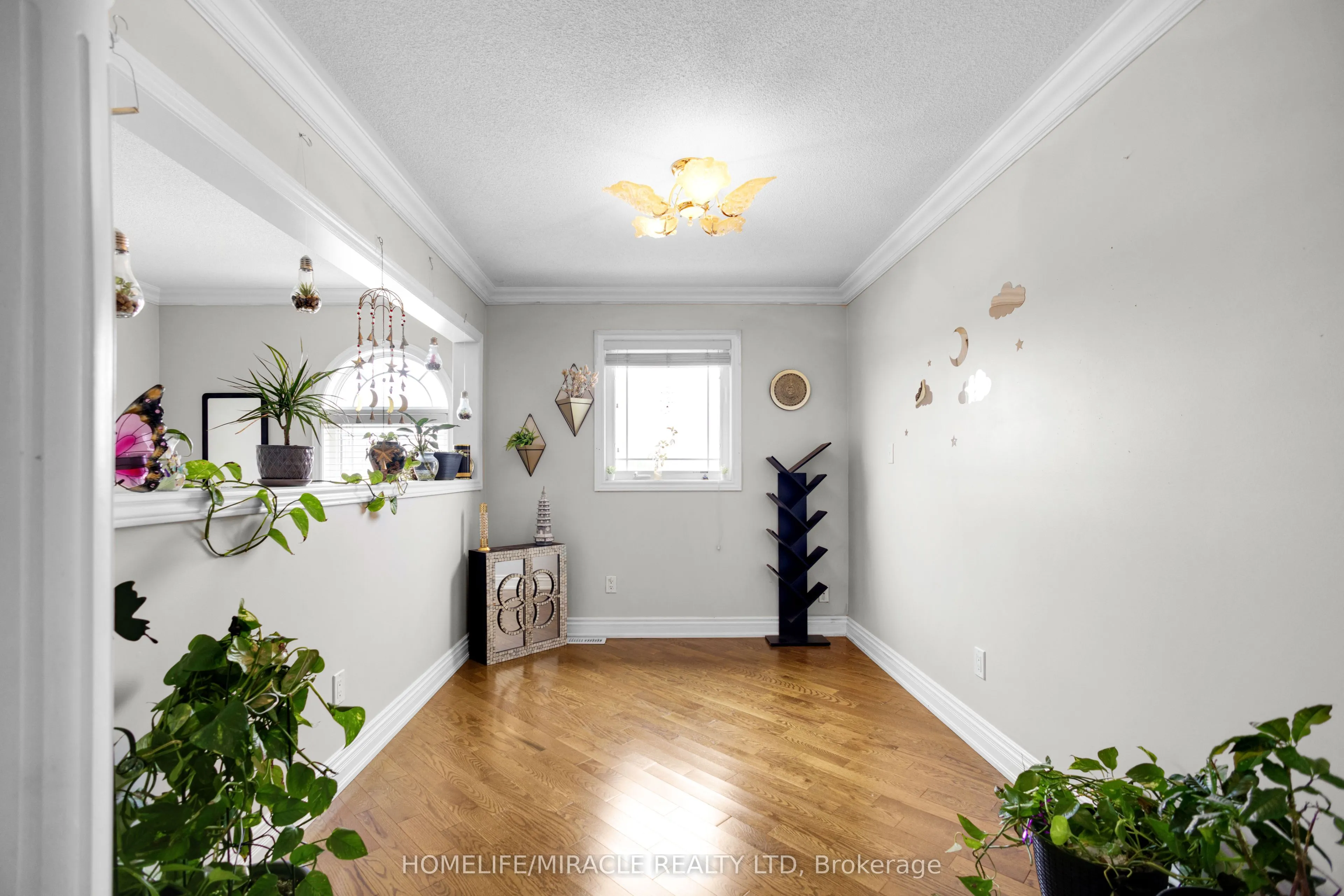 628 Twain Avenue