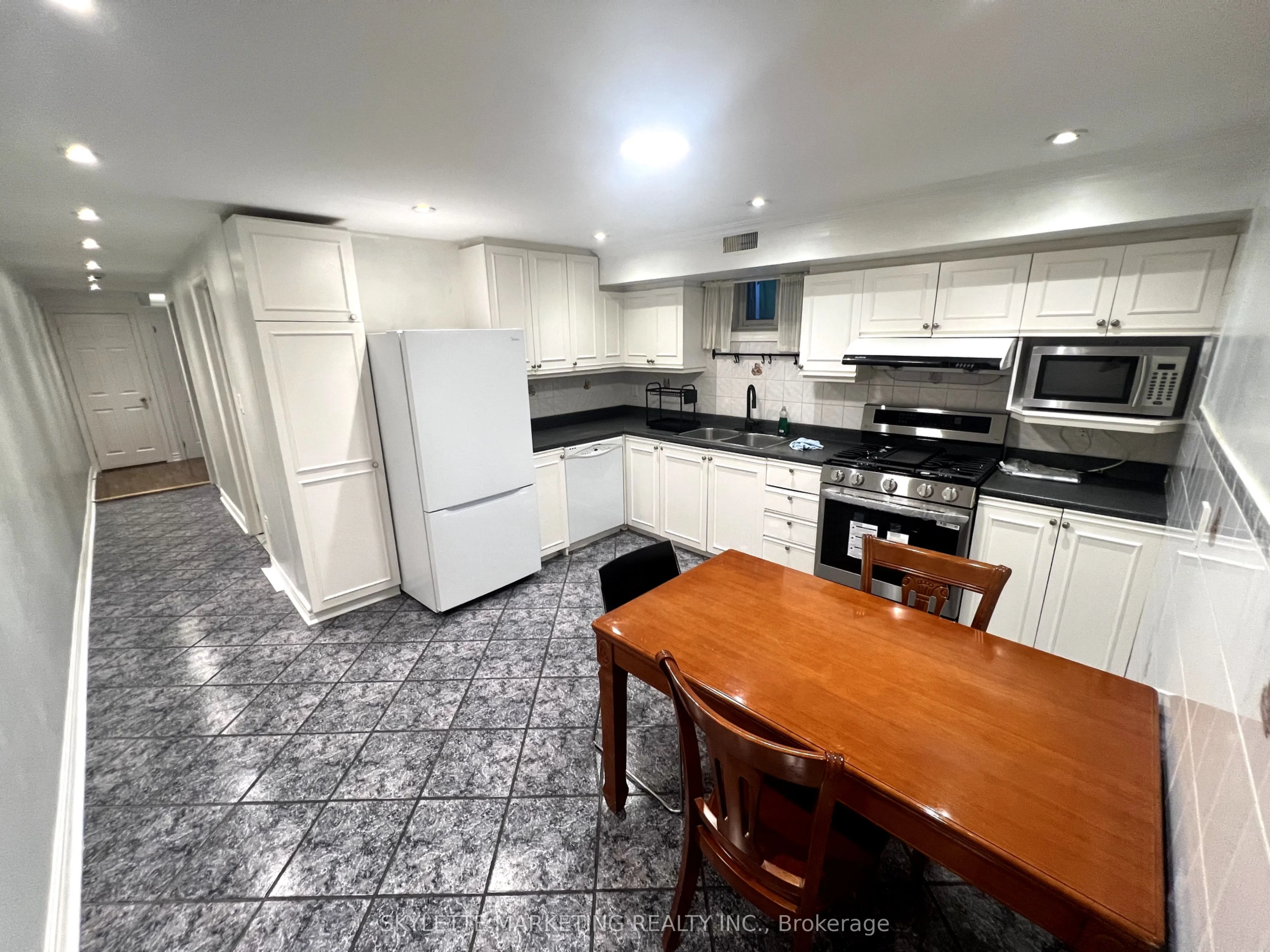 106 Brandon Avenue, #Bsmt