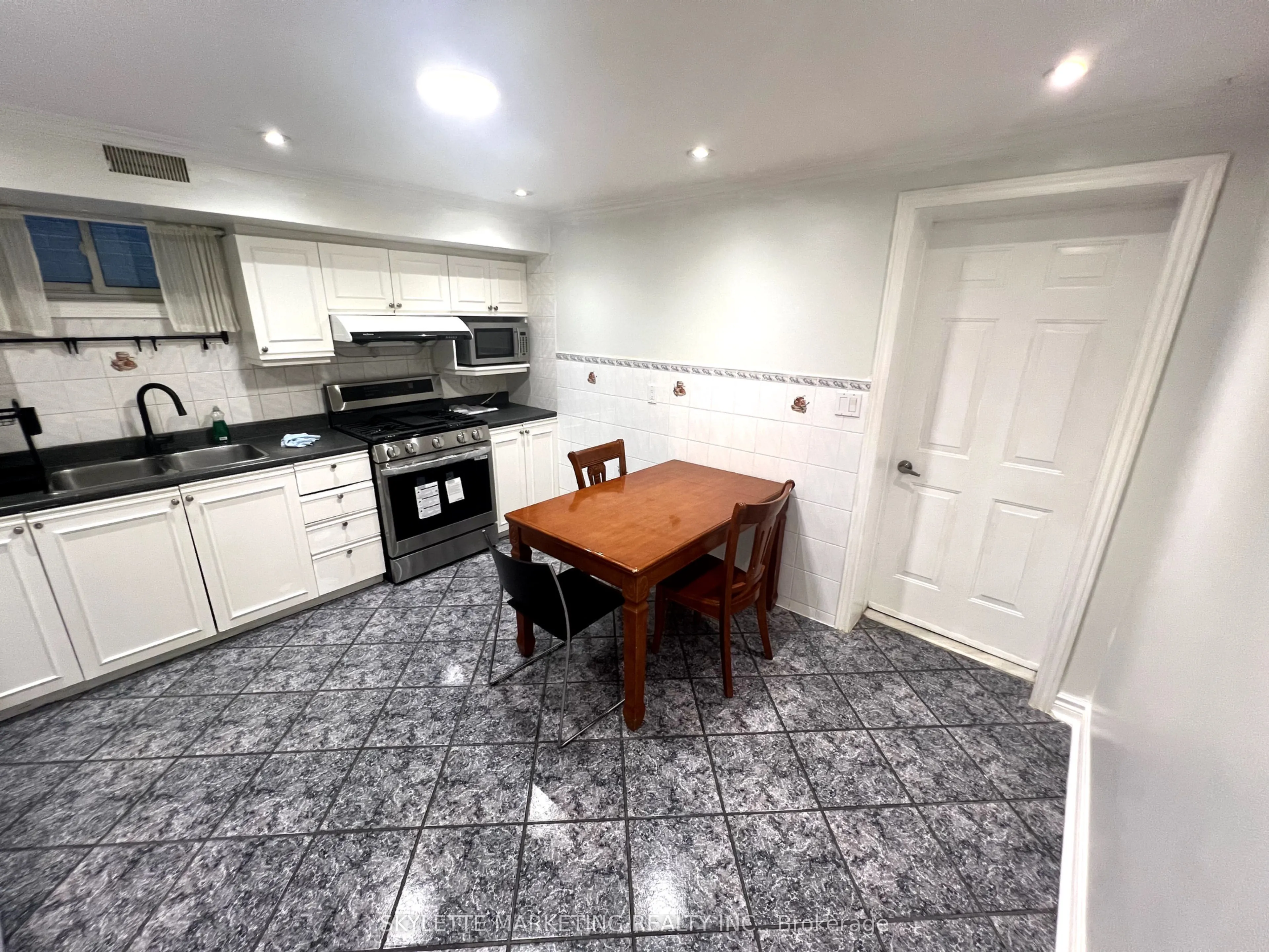 106 Brandon Avenue, #Bsmt