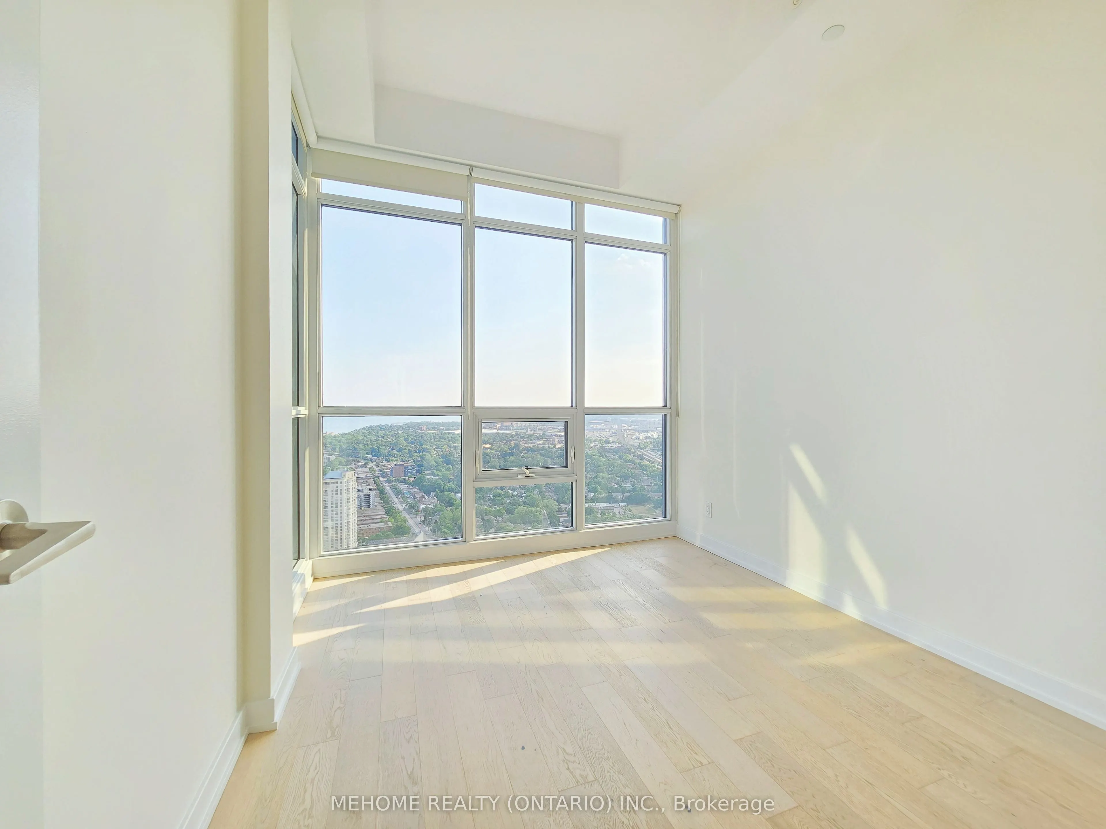 2220 Lakeshore Boulevard W, #Uph08