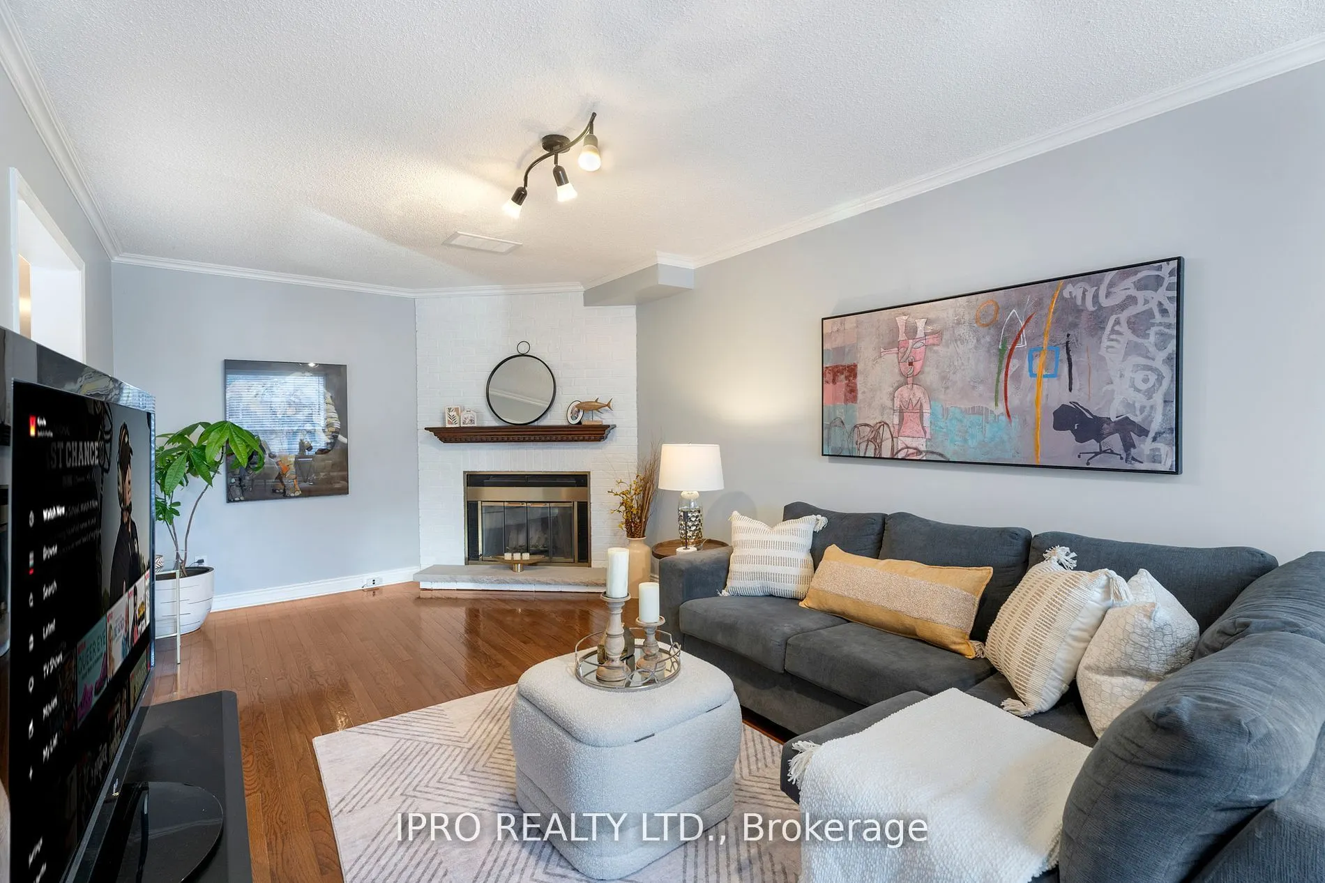 6070 Prairie Circle